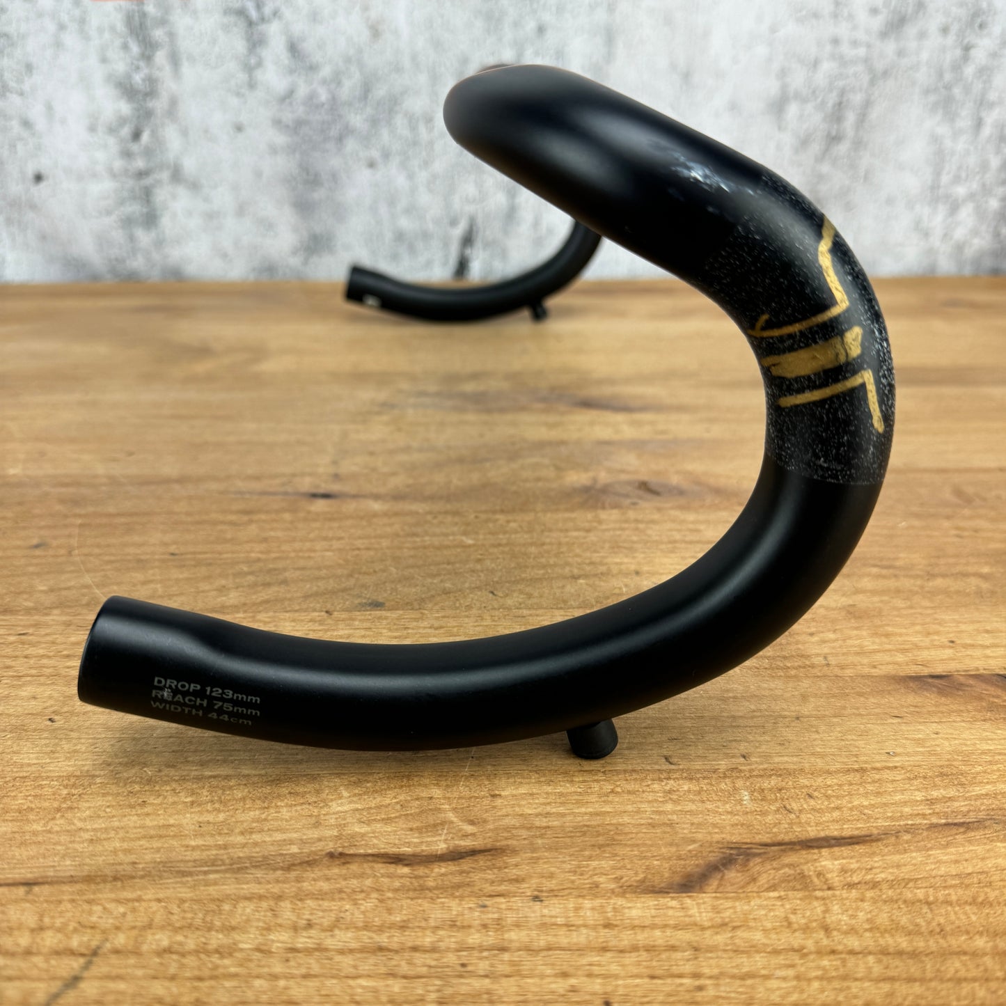 Low Mile! Specialized S-Works Shallow Bend Carbon 44cm 31.8mm Handlebar 209g