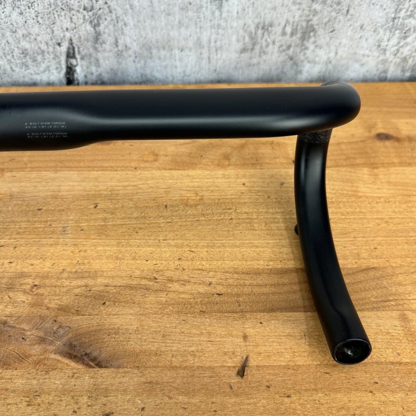 Low Mile! Specialized S-Works Shallow Bend Carbon 44cm 31.8mm Handlebar 209g