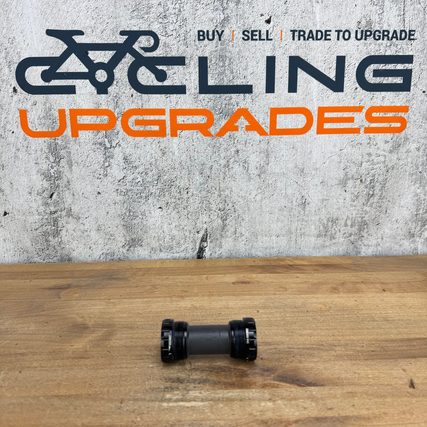 New Takeoff! Shimano Ultegra SM-BBR60 ITA 24mm Bottom Bracket 80g MSRP $35