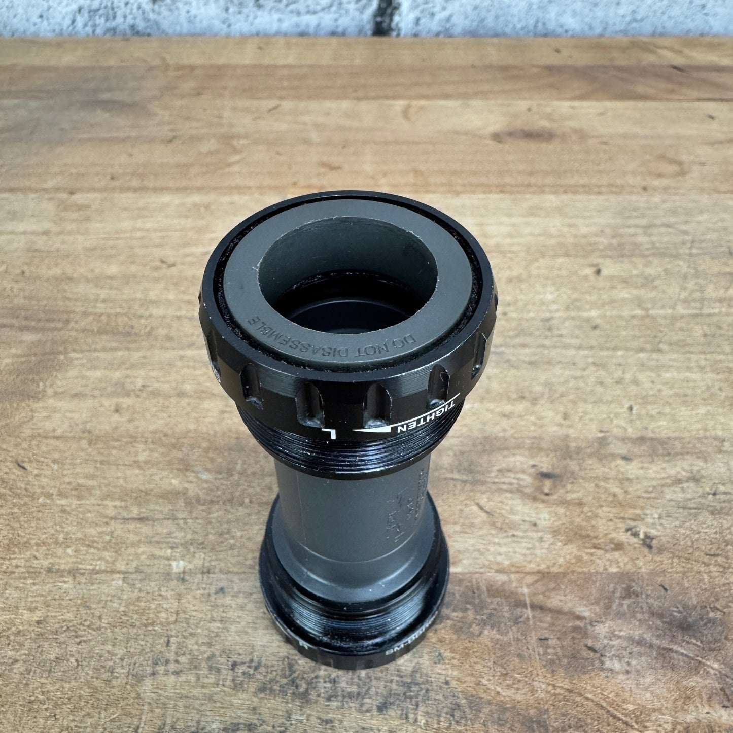 New Takeoff! Shimano Ultegra SM-BBR60 ITA 24mm Bottom Bracket 80g MSRP $35