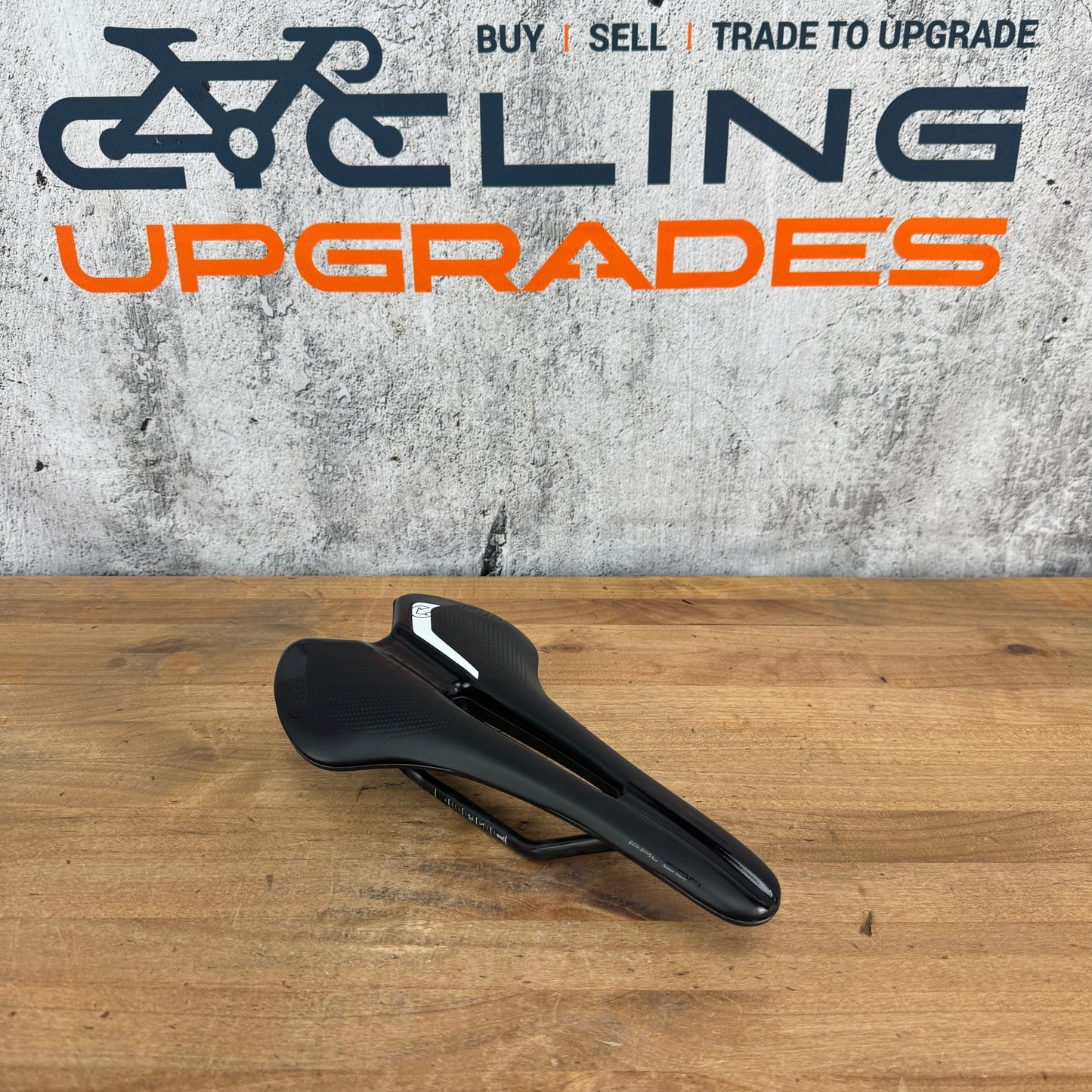 Shimano Falcon Pro 152mm 7x9mm Carbon Rails Bike Saddle 182g