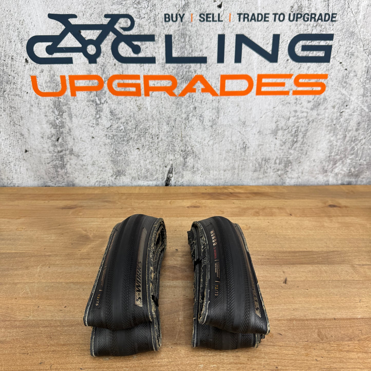 Low Mile! Pair Specialized S-Works Mondo 700c x 28mm Tubeless Road Bike Tires