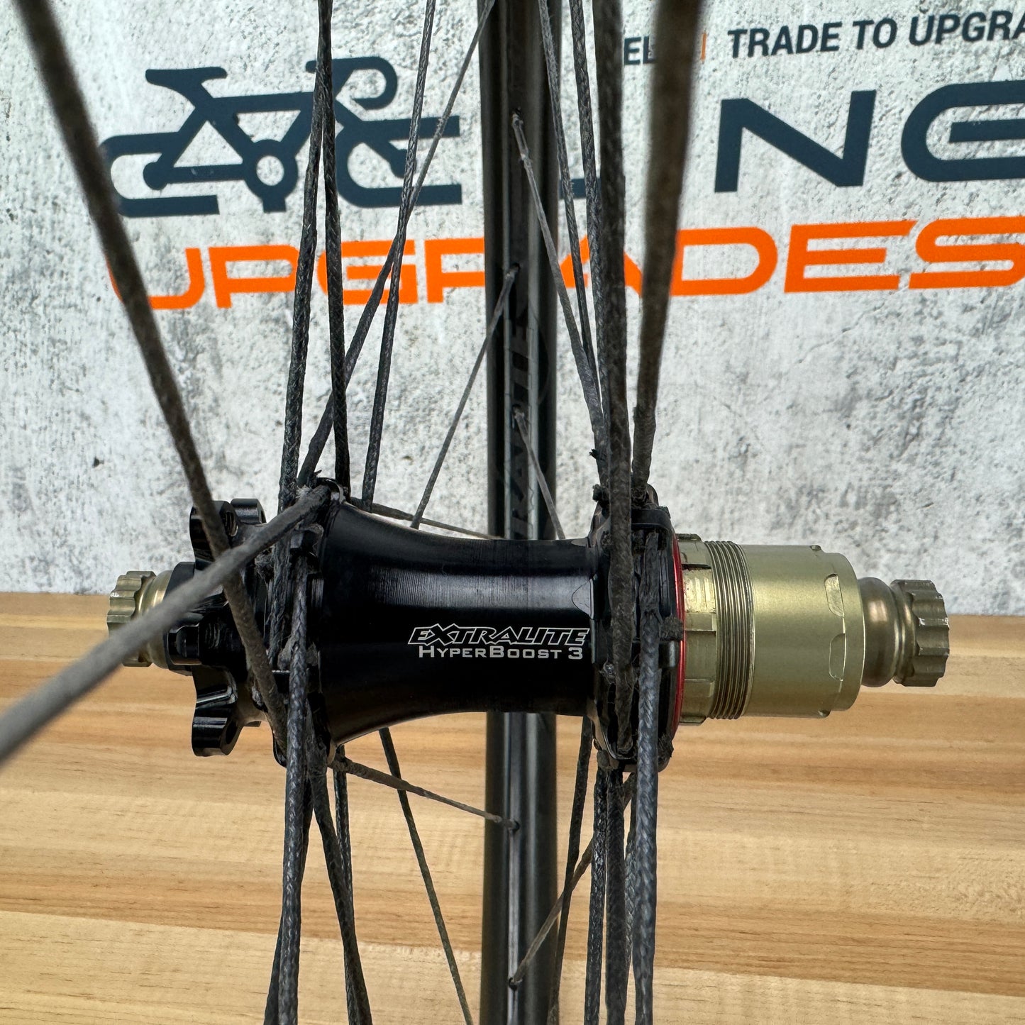 Extralite CarboCamber 330 Carbon Boost MTB Wheelset 29" Berd Spokes 955g