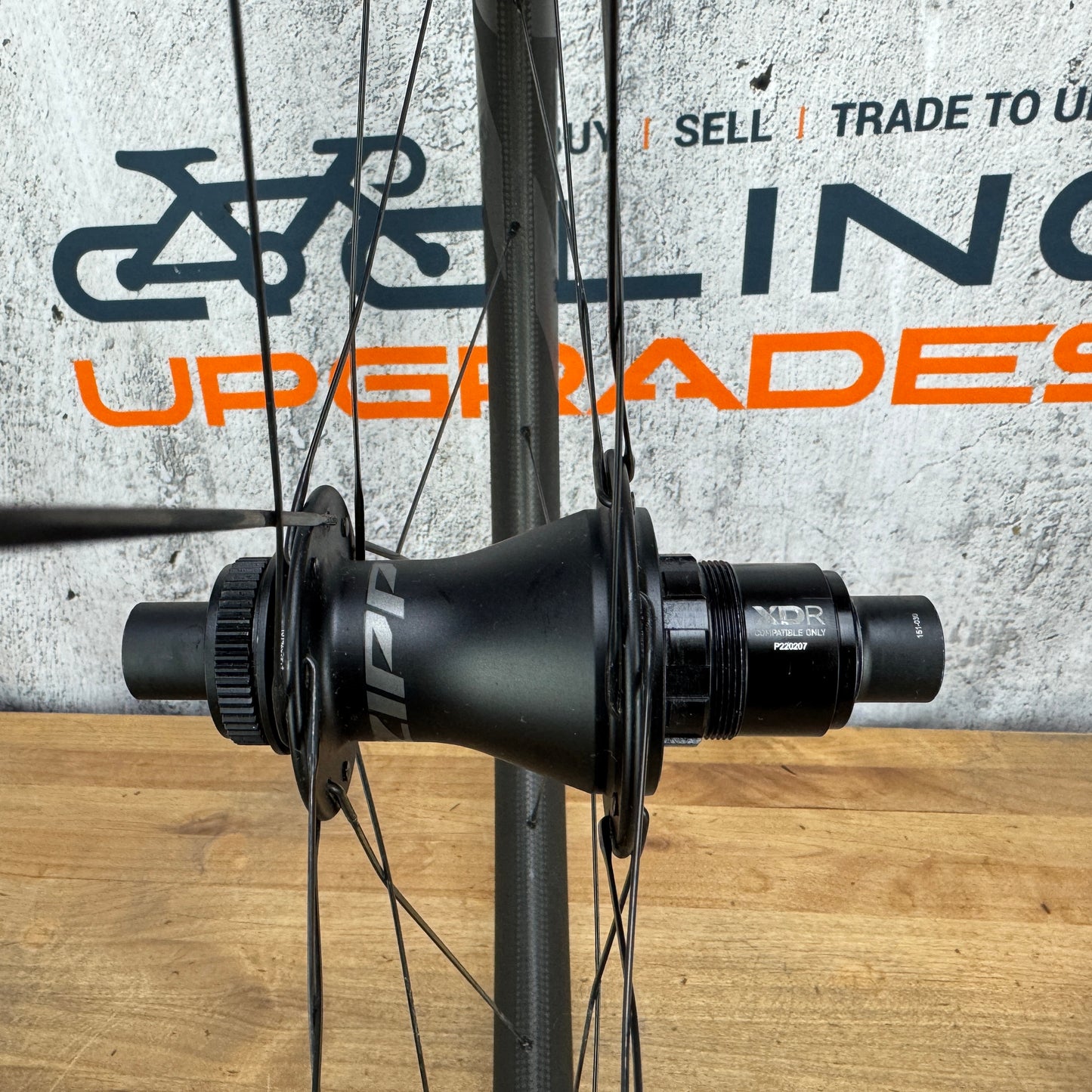 2025 Zipp 303 SW Carbon Tubeless Disc Wheelset 700c AXS Pressure Sensor 1438g