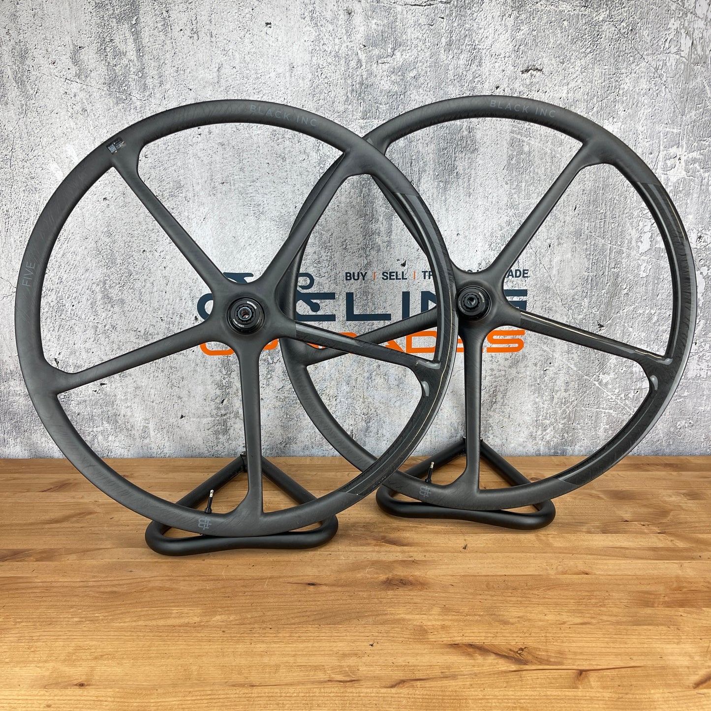 Low Mile! Black Inc Five Carbon Tubeless Disc Wheelset 700c Ceramicspeed 1416g