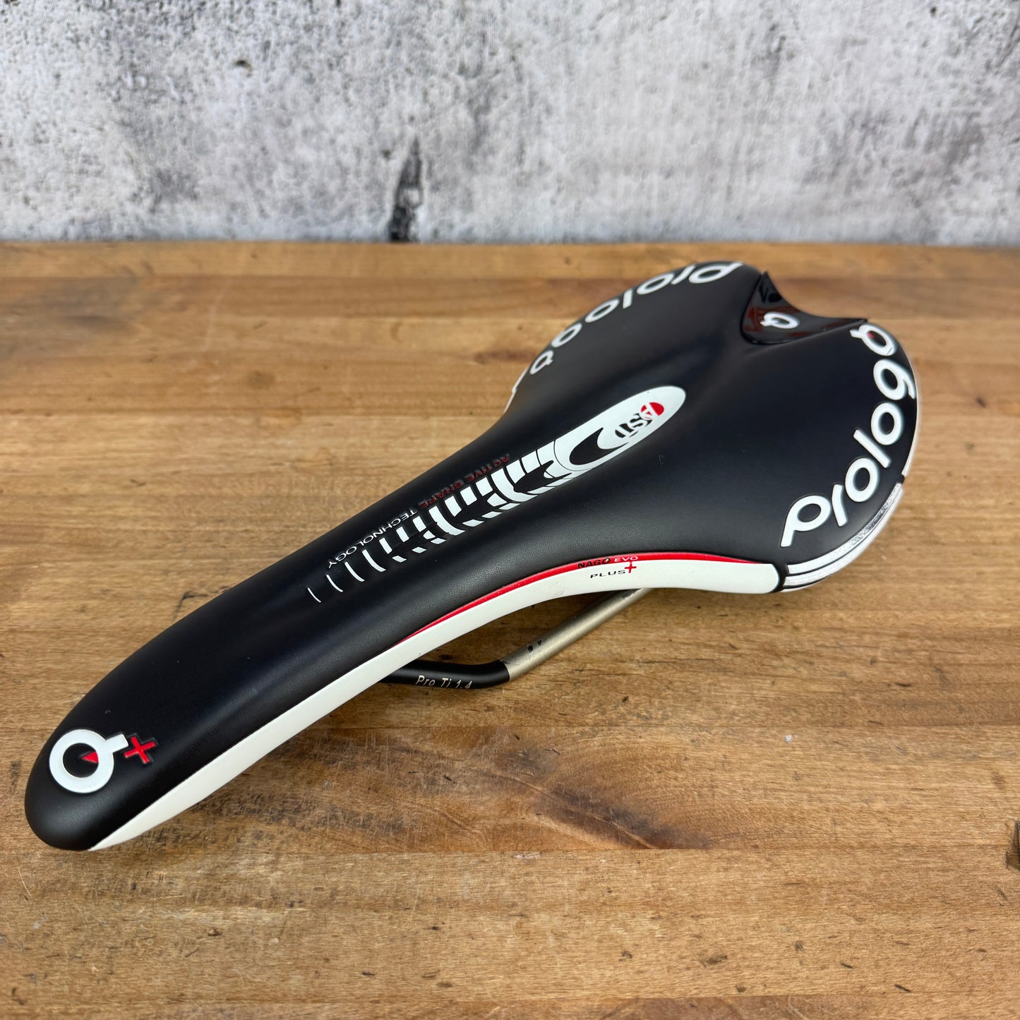 Prologo Nago Evo Plus Pro 141mm 7z7mm Ti 1.4 Bike Saddle 2442g