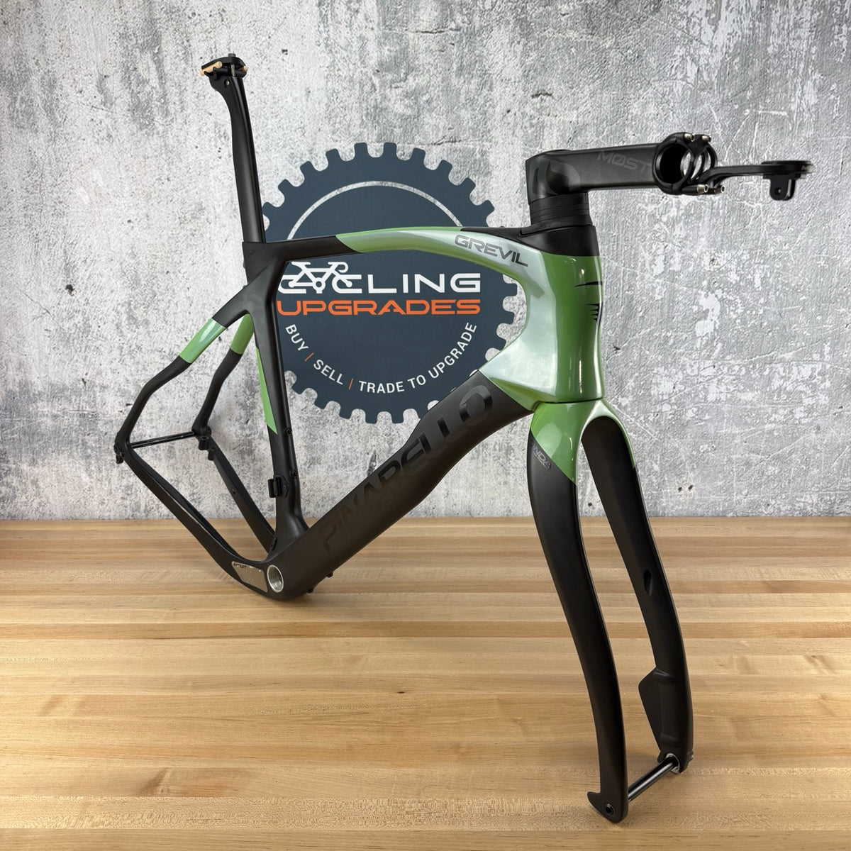 Low Mile! 2023 Pinarello Grevil F Size 550 (56cm TT) Carbon Gravel Frameset 700c — photo 3 of 19