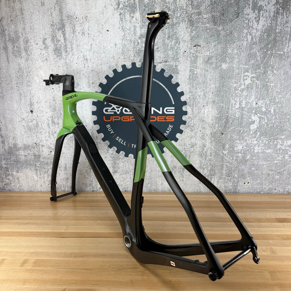 Low Mile! 2023 Pinarello Grevil F Size 550 (56cm TT) Carbon Gravel Frameset 700c — photo 4 of 19