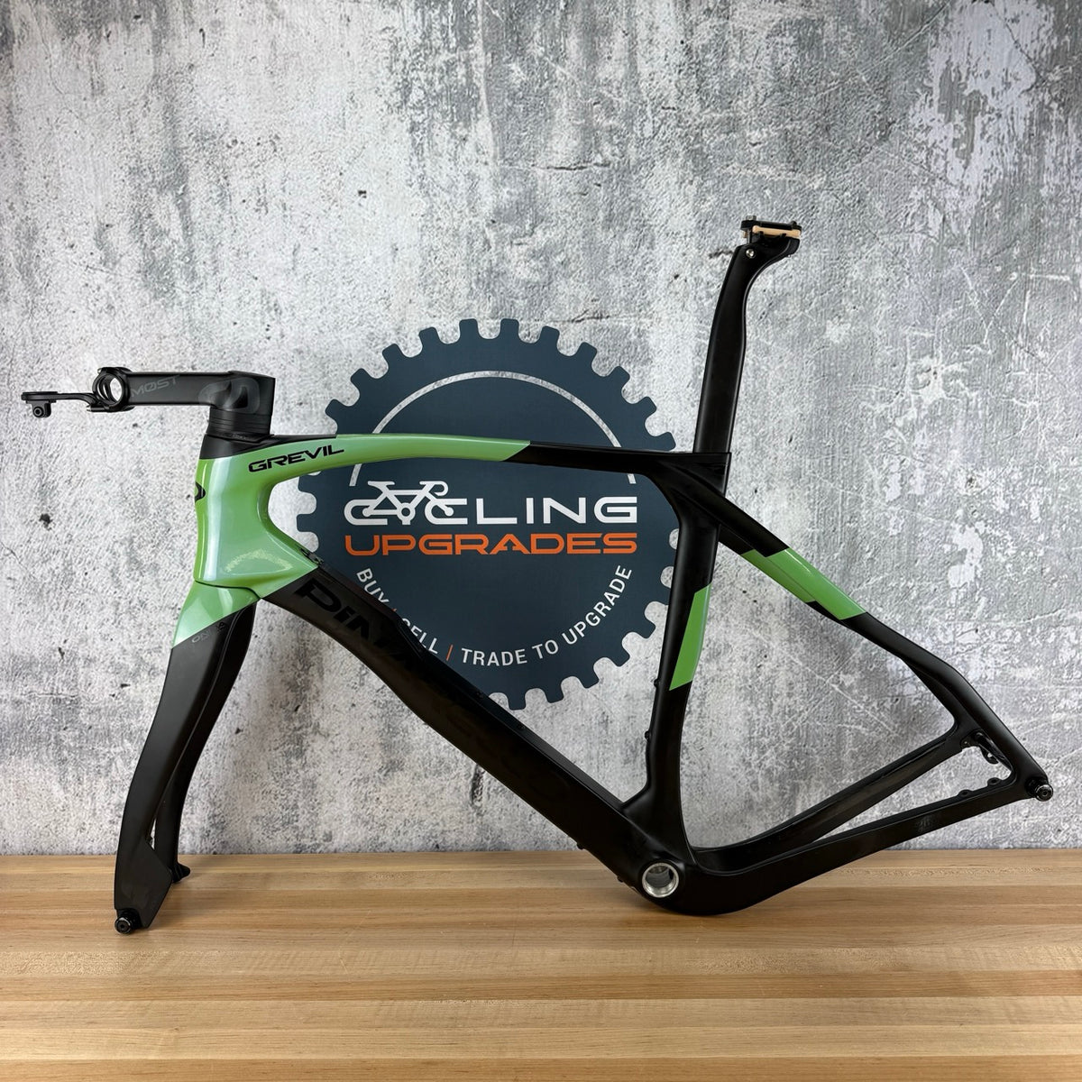 Low Mile! 2023 Pinarello Grevil F Size 550 (56cm TT) Carbon Gravel Frameset 700c — photo 2 of 19
