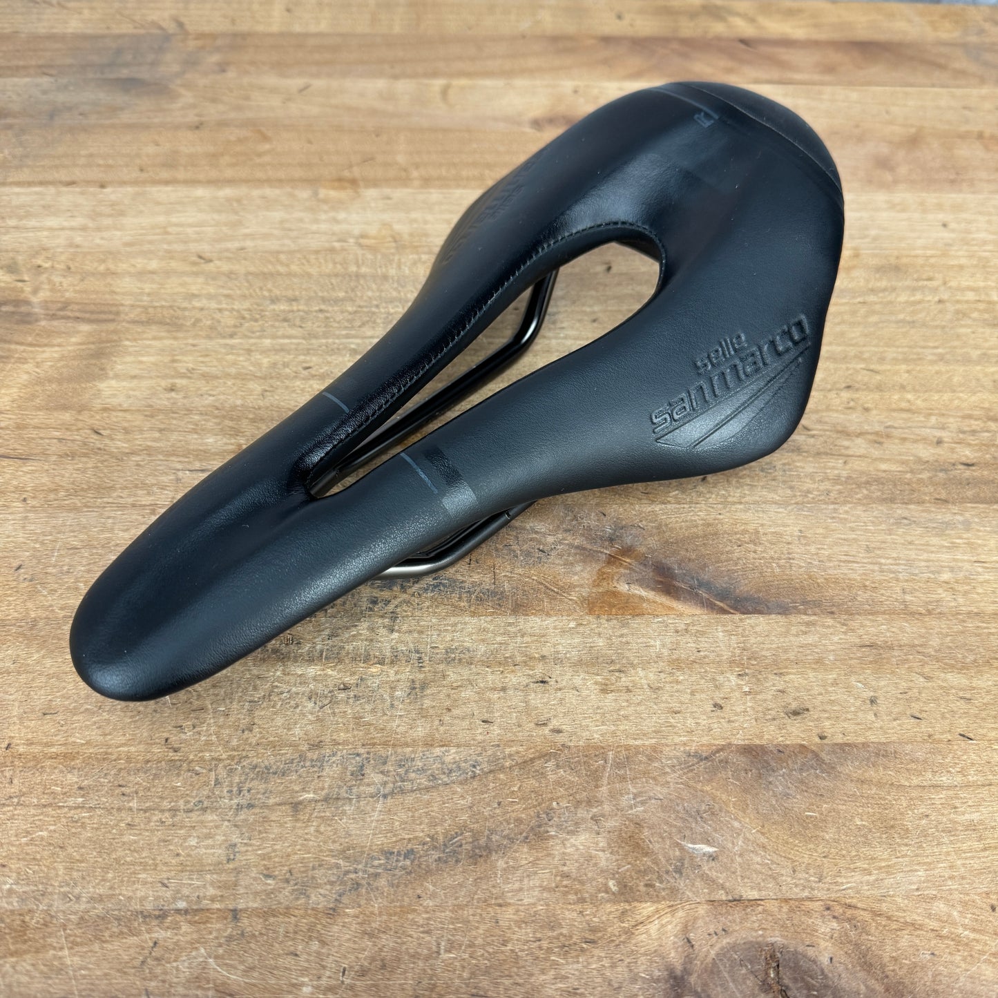 Light Use! San Marco Shortfit Racing Open Fit Narrow 134mm 7x7mm Rails Saddle