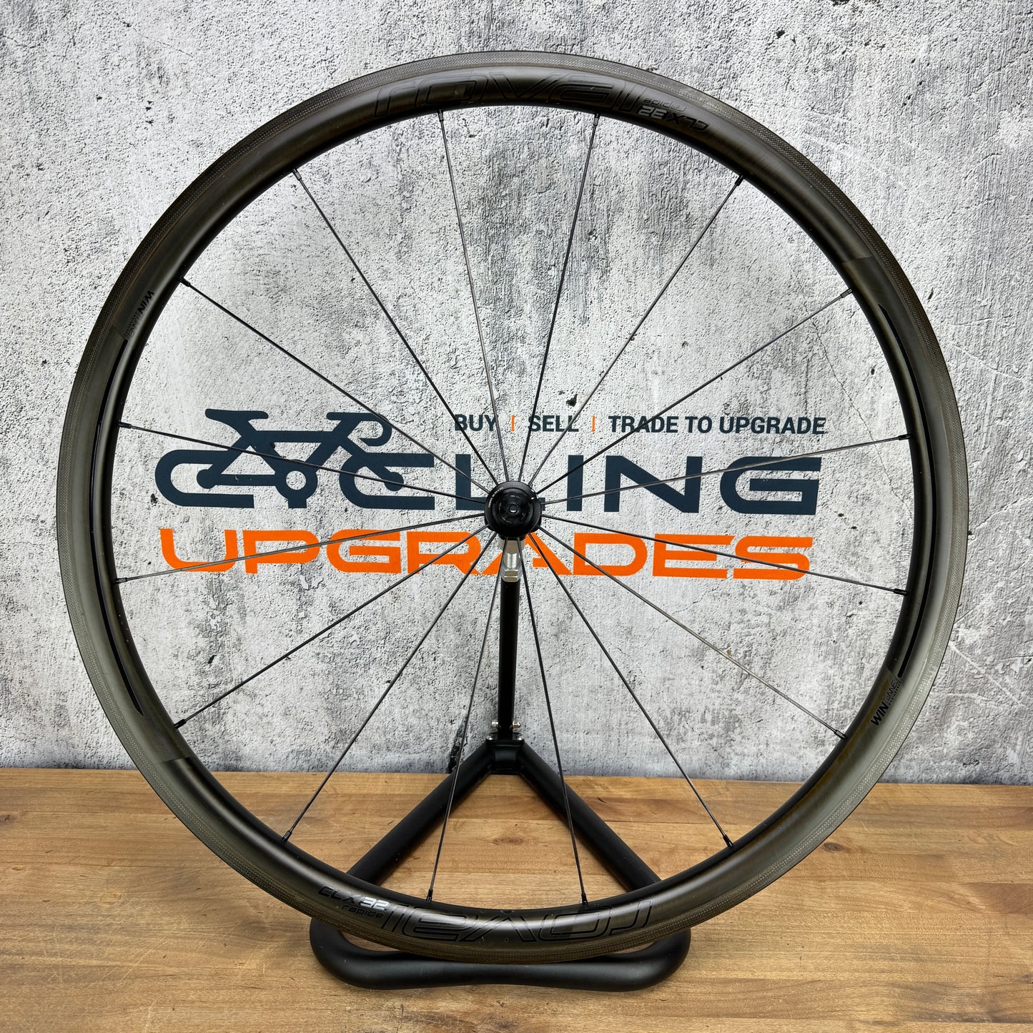 Roval CLX 32 Rapide Carbon Tubeless Front Wheel 700c Rim Brake Ceramicspeed 562g