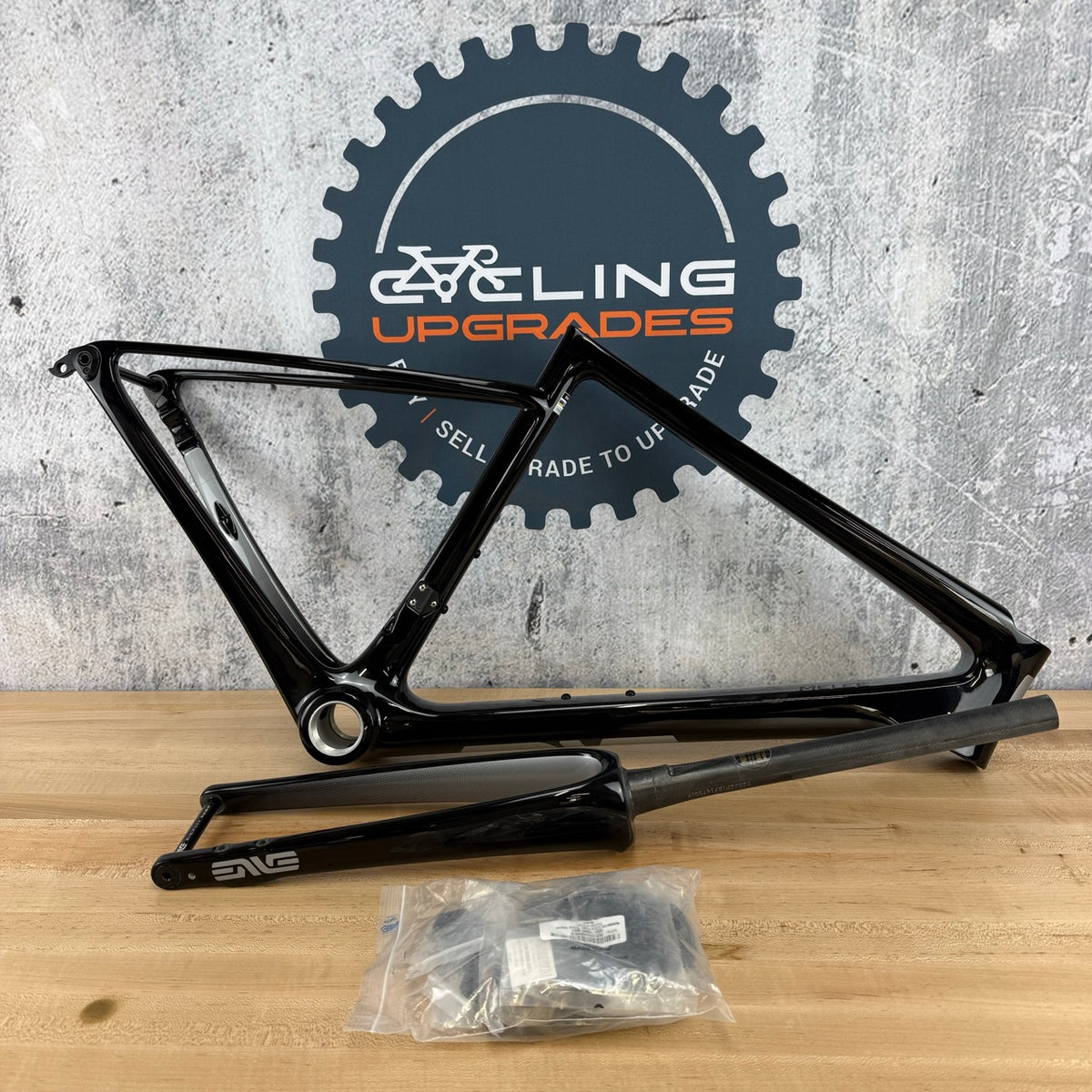 New! Enve Melee V1 52cm Gloss Black 700c M.O.D. Carbon Road Bike Frameset — photo 2 of 10
