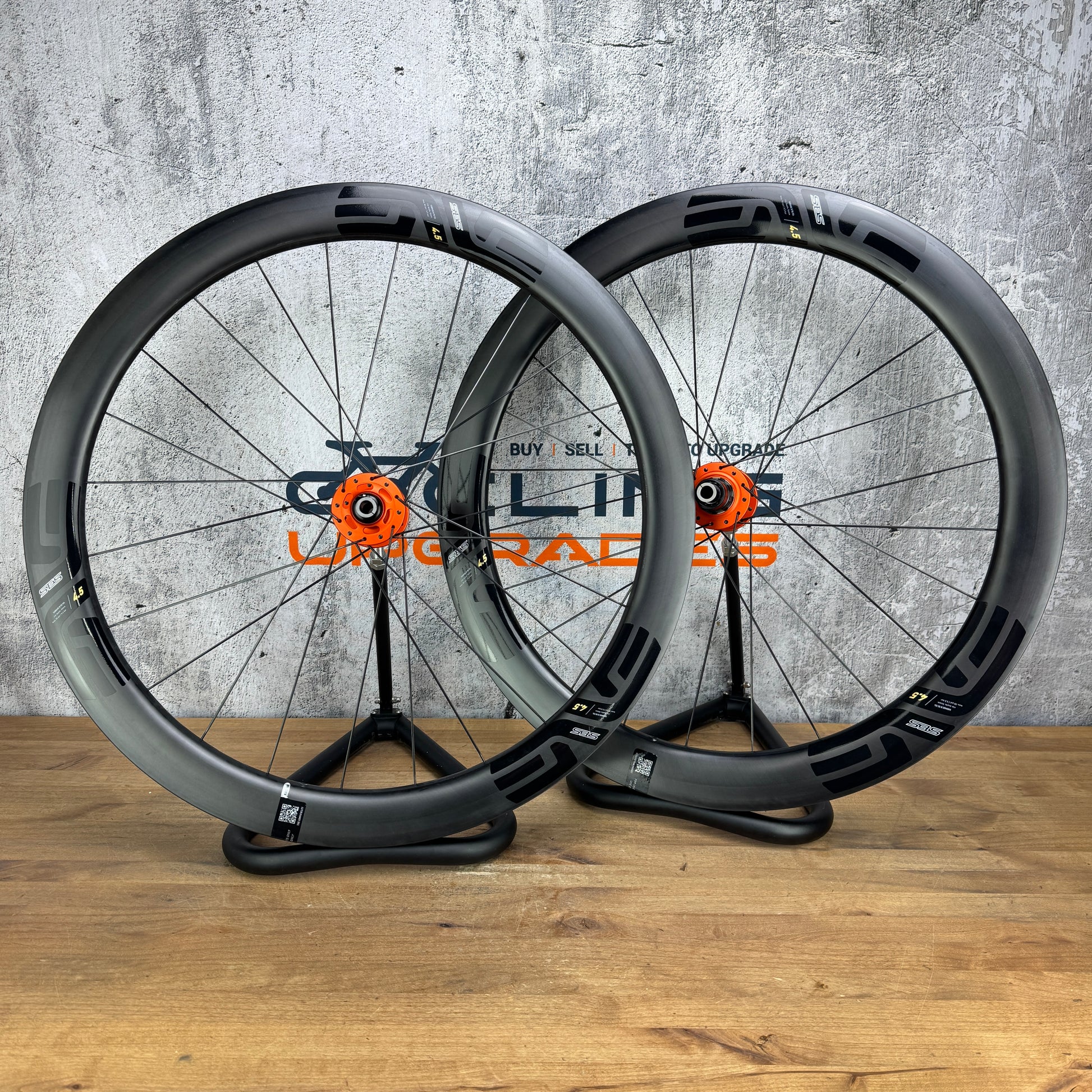 New! Enve SES Carbon Tubeless Hookless Disc Wheelset 700c
