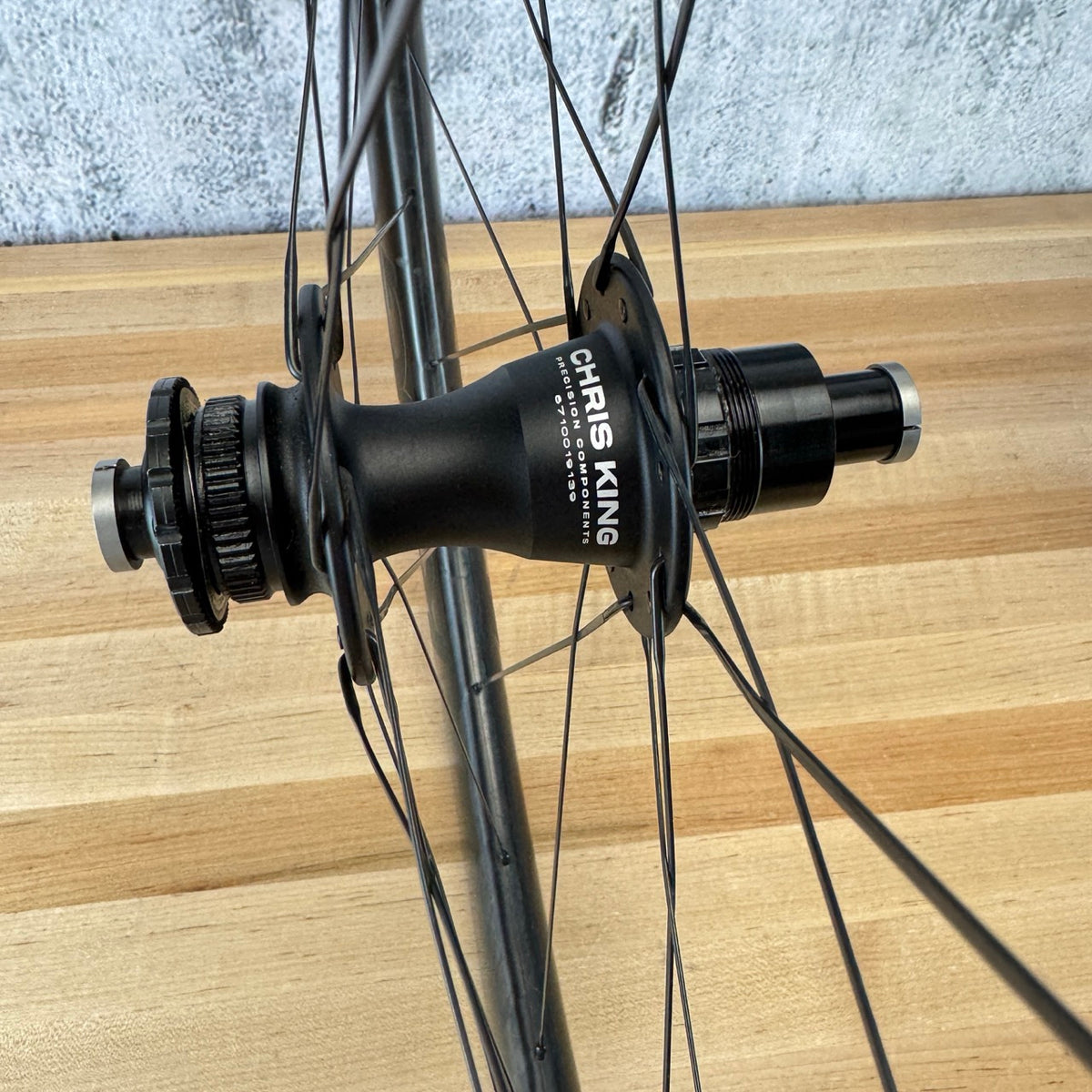 Low Mile! Chris King ARD 44 R45D Hubs Centerlock Carbon Bike Wheelset 700c 1550g