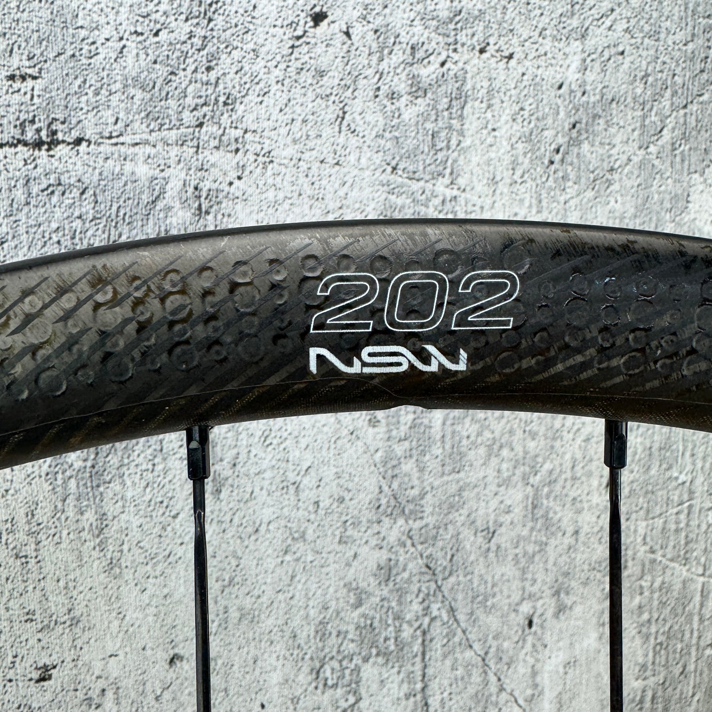 Low Mile! Zipp 202 NSW Carbon Tubeless Hooked Disc Wheelset 700c 1509g Cognition