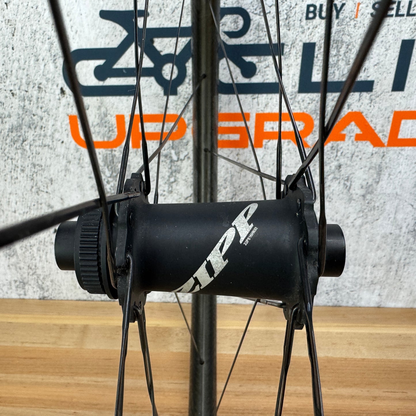 Low Mile! Zipp 202 NSW Carbon Tubeless Hooked Disc Wheelset 700c 1509g Cognition