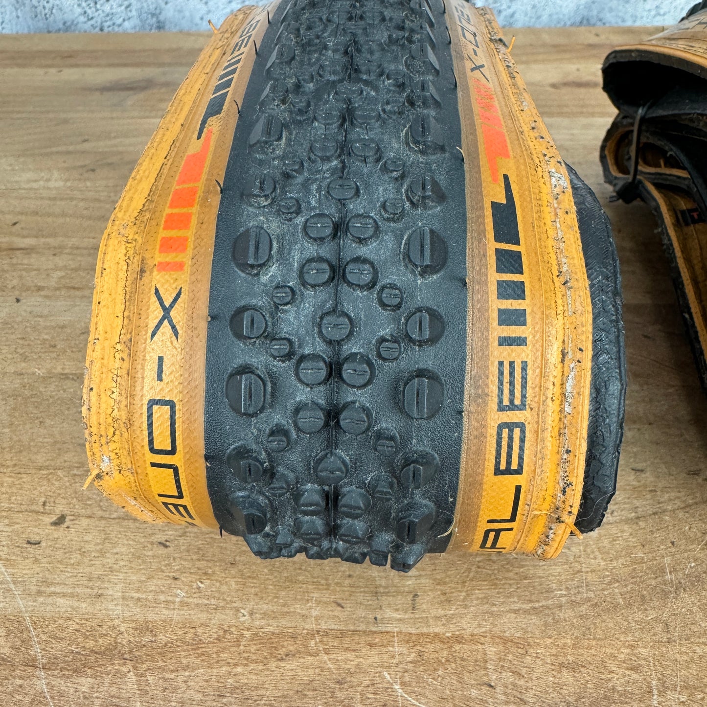 Low Mile! Pair Schwalbe X-One Allround 700c x 33mm Tubeless Gravel Bike Tires