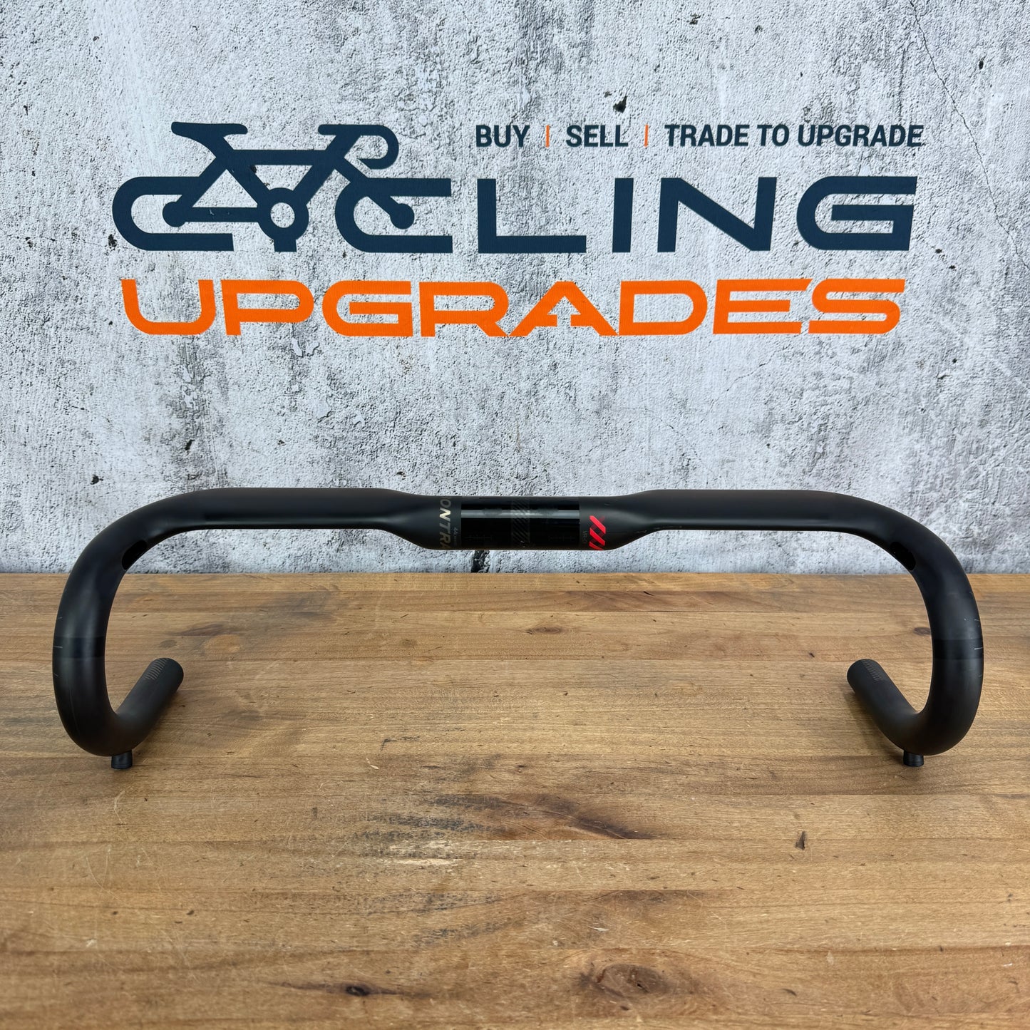 Bontrager XXX VR-CF Aero Carbon 31.8mm 44cm Bike Drop Handlebar 245g