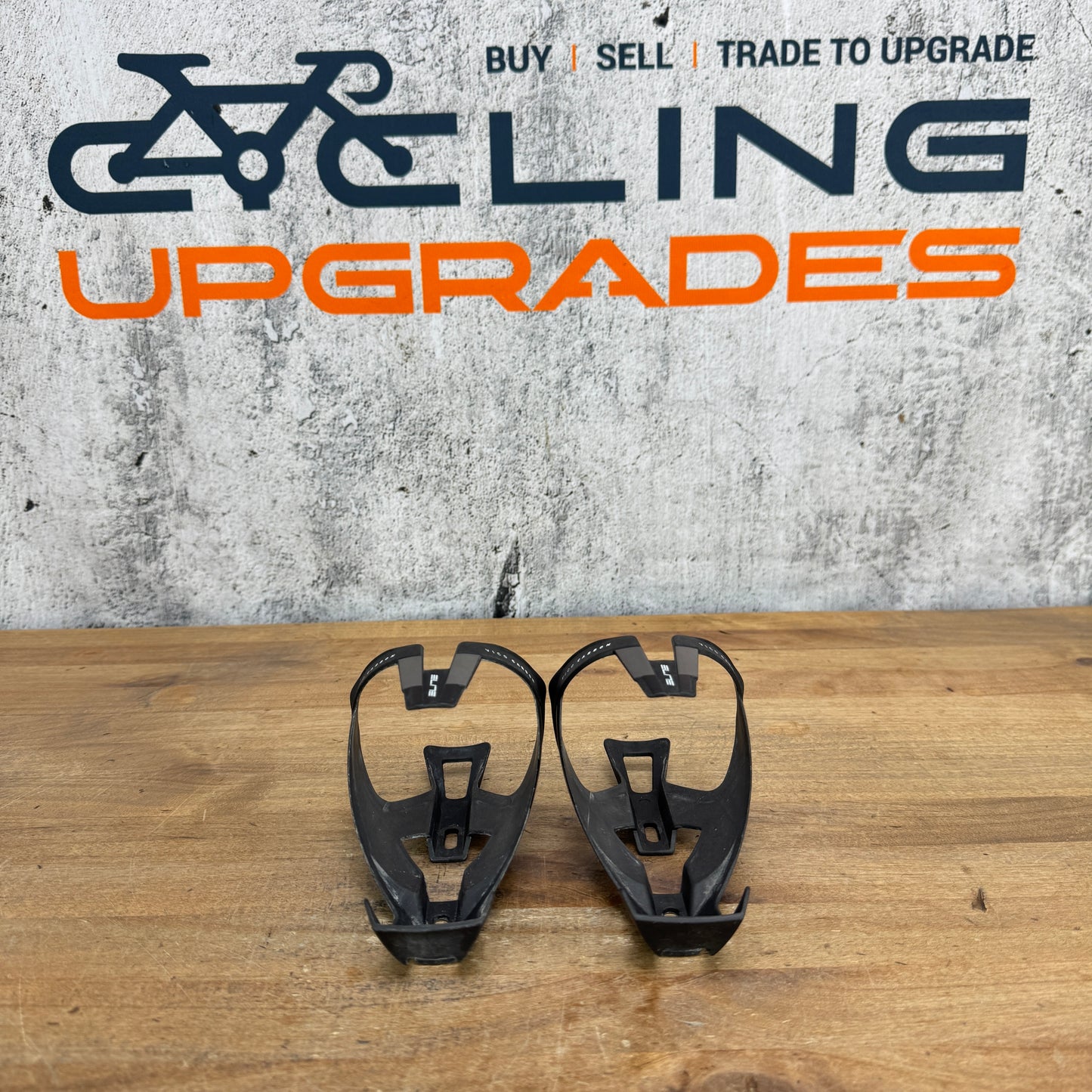 Low Mile! Elite Vico Carbon Pair Black Bike Water Bottle Cages 49g