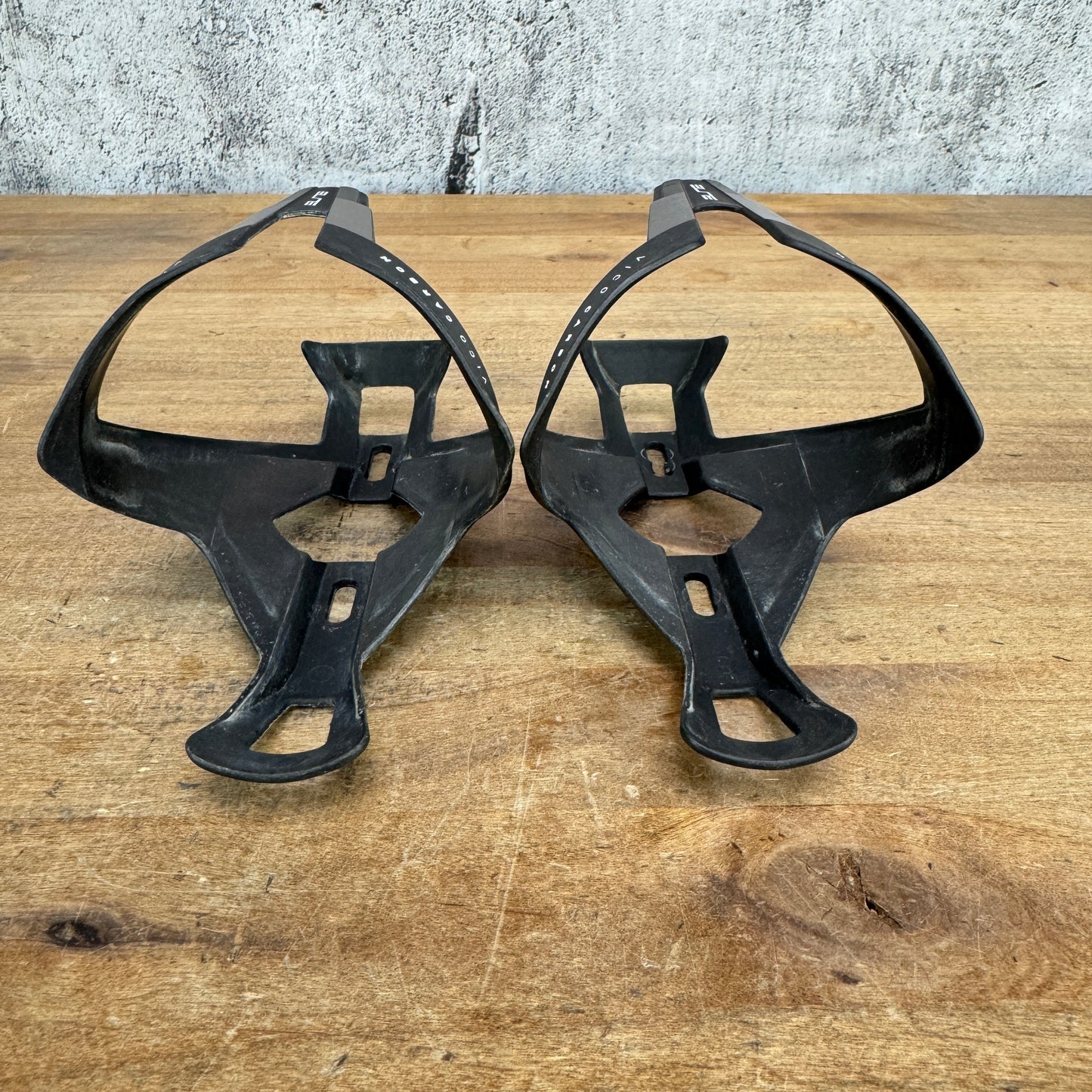 Low Mile! Elite Vico Carbon Pair Black Bike Water Bottle Cages 49g