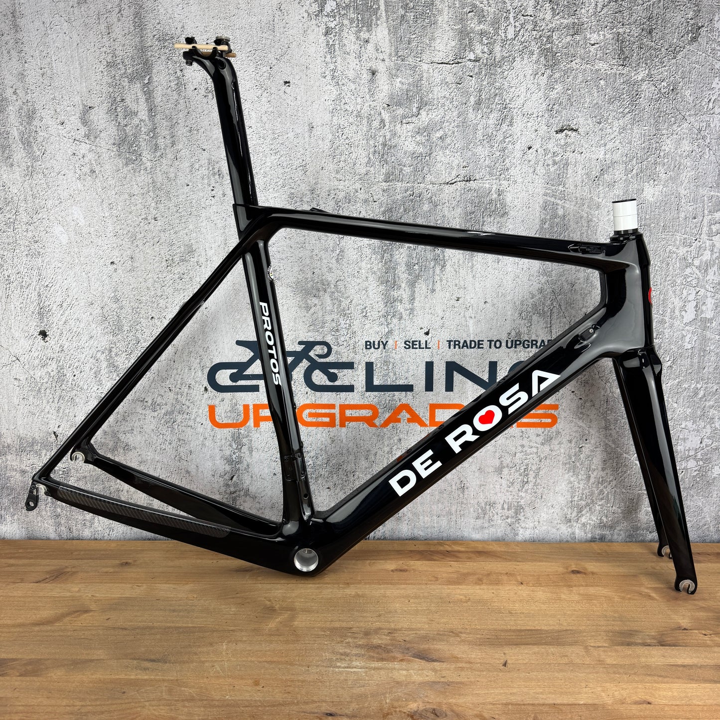 Low Mile! 2020 De Rosa Protos 55cm Rim Brake Carbon Frameset 700c 1729g
