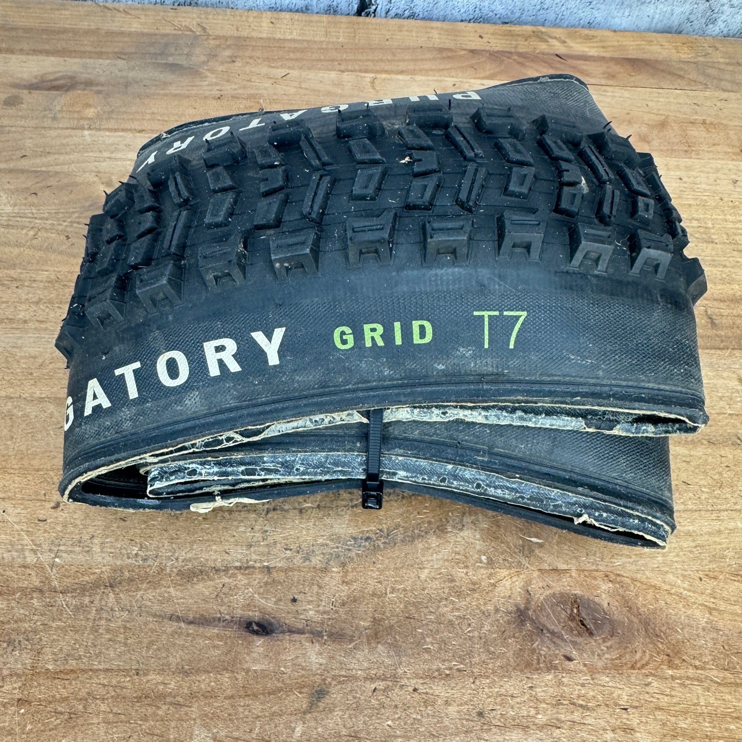 Low Mile! Specialized Purgatory Grid T7 27.5" x 2.3" Tubeless MTB Single Tire