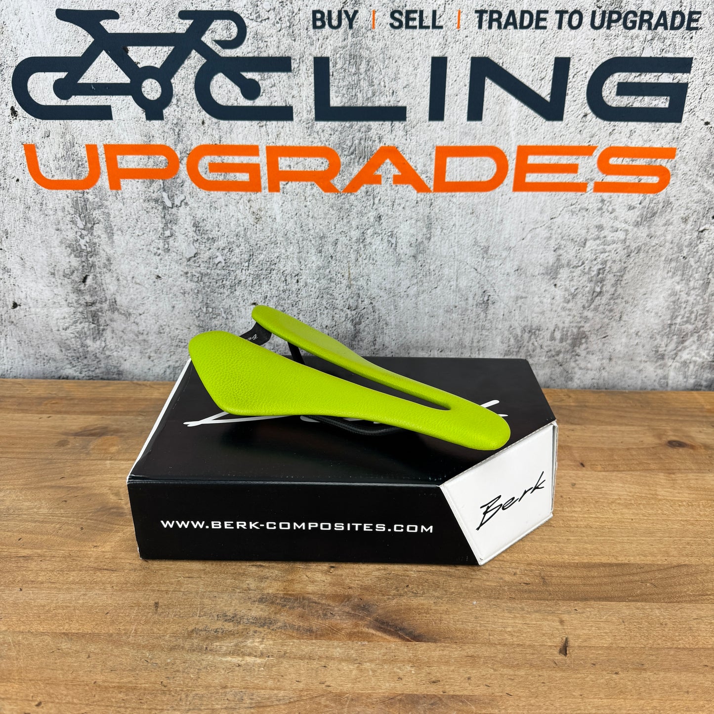 Ridden Once! Berk Dila Padded 7x9mm Carbon Rails 140mm Lime Green Saddle 102g