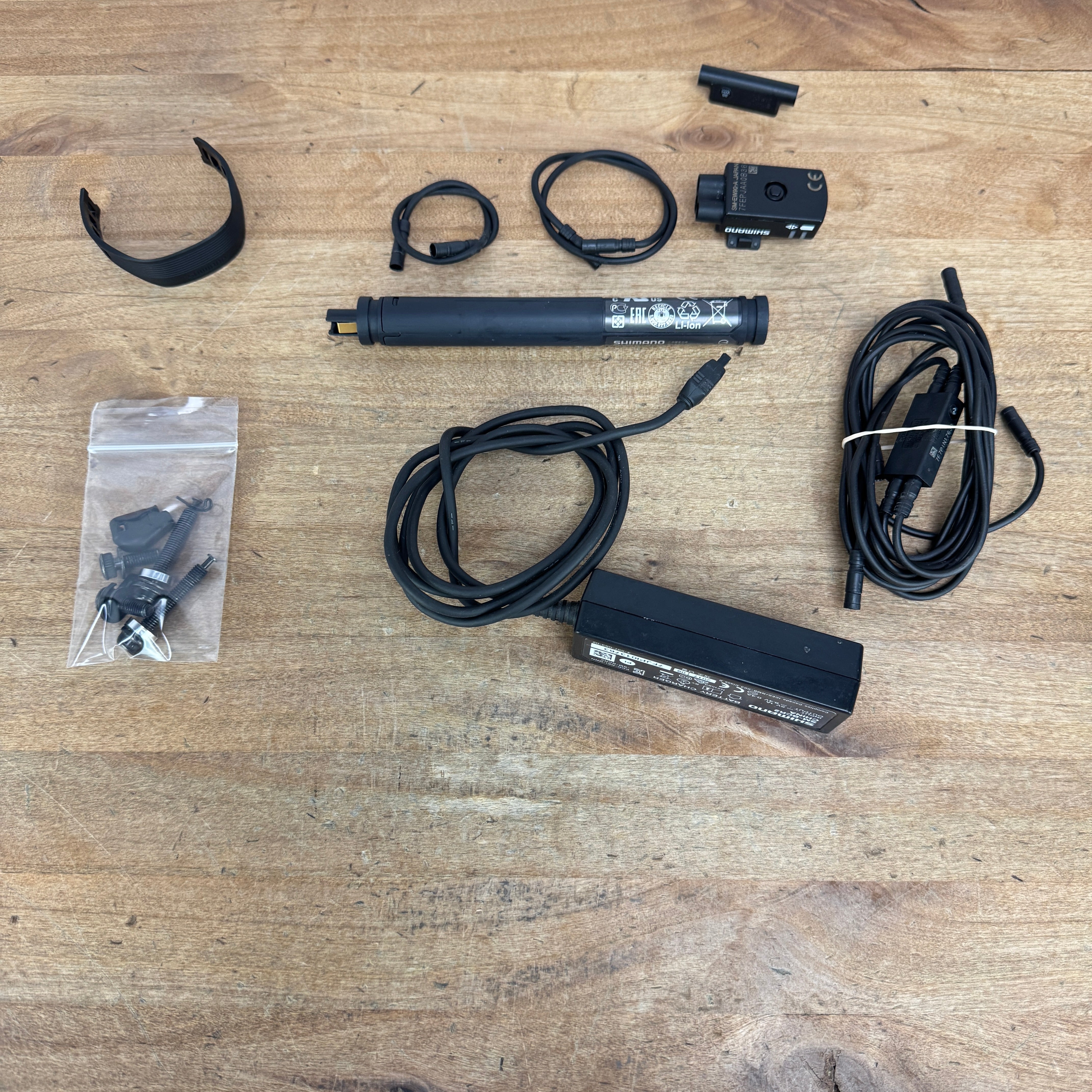 Shimano Ultegra R8070 Di2 Electronic Hydraulic Disc Brake 11-Speed