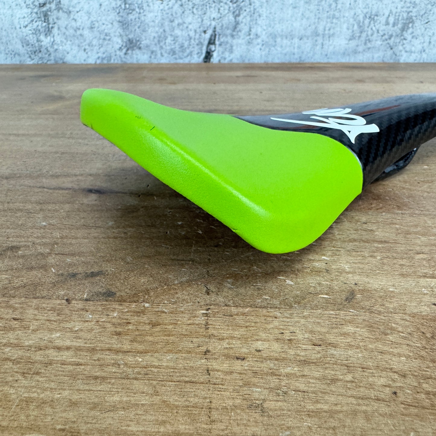 Tune Komm Vor 7x9mm Carbon Rails 130mm Bike Saddle 95g