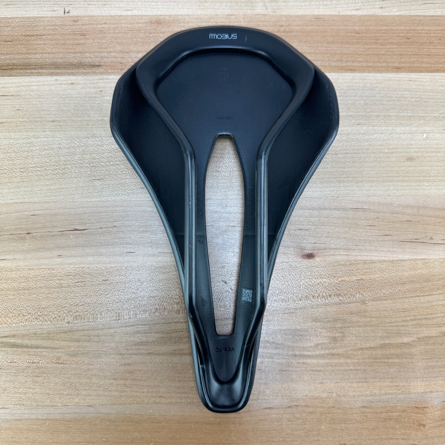 Low Mile! Fizik Argo Vento 00 140mm 7x9mm Carbon Rails Bike Saddle 145g