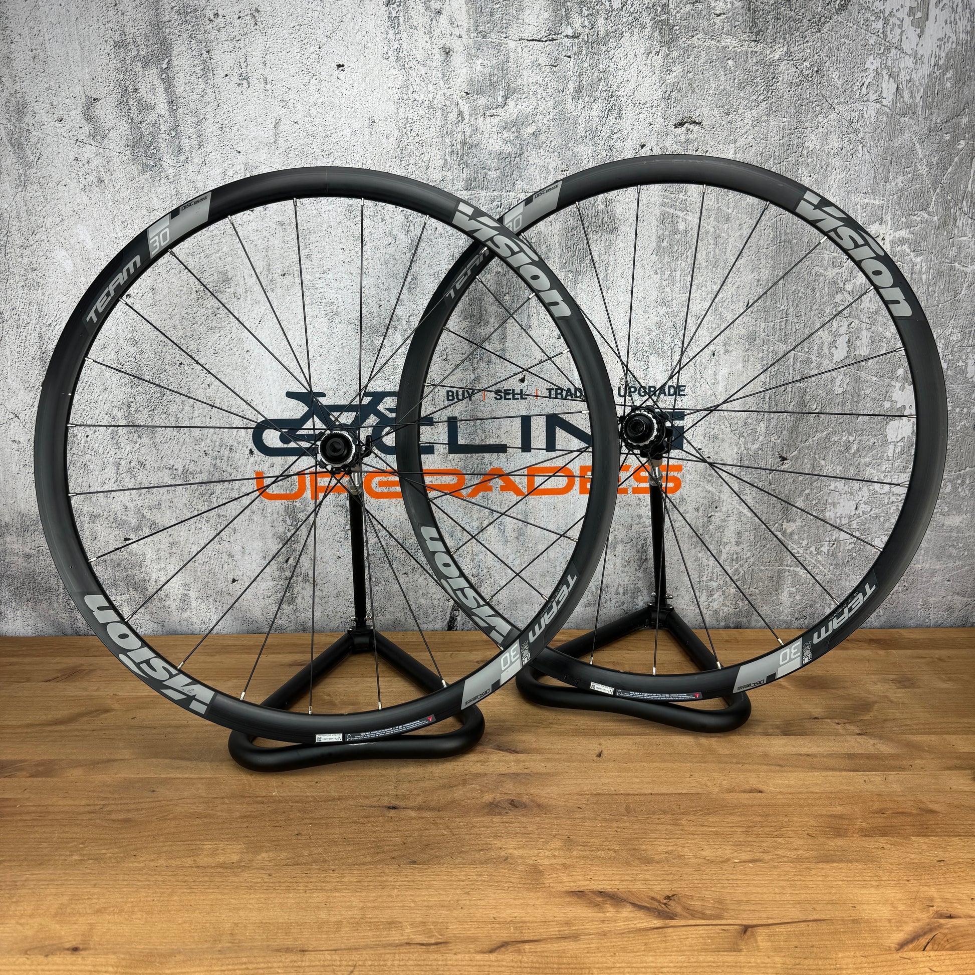 Vision Team 30 Alloy Tubeless Center Lock Disc Brake Wheelset 700c