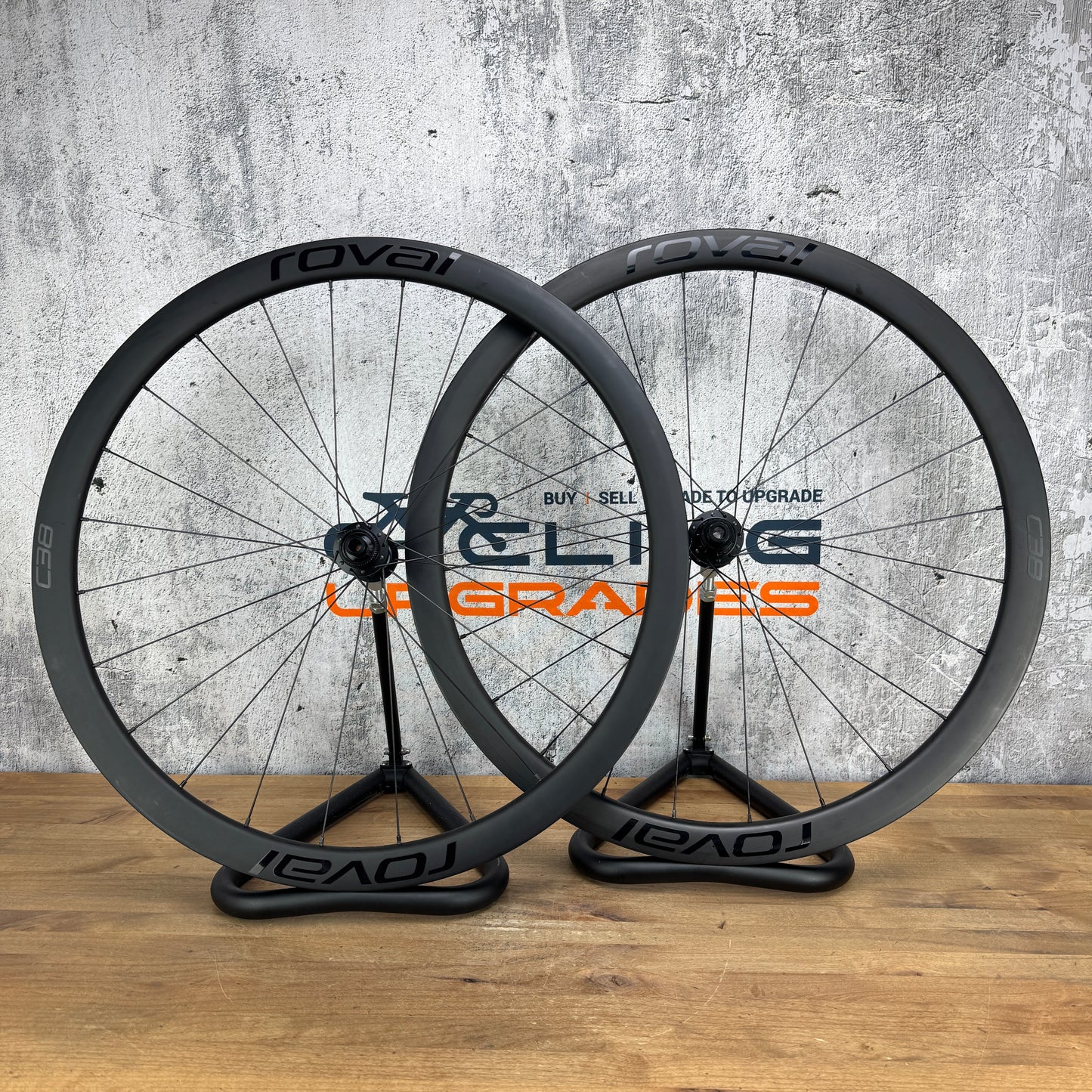 Low Mile! Roval C38 Carbon Disc Tubeless DT Swiss 350 Gravel Wheelset 700c 1549g