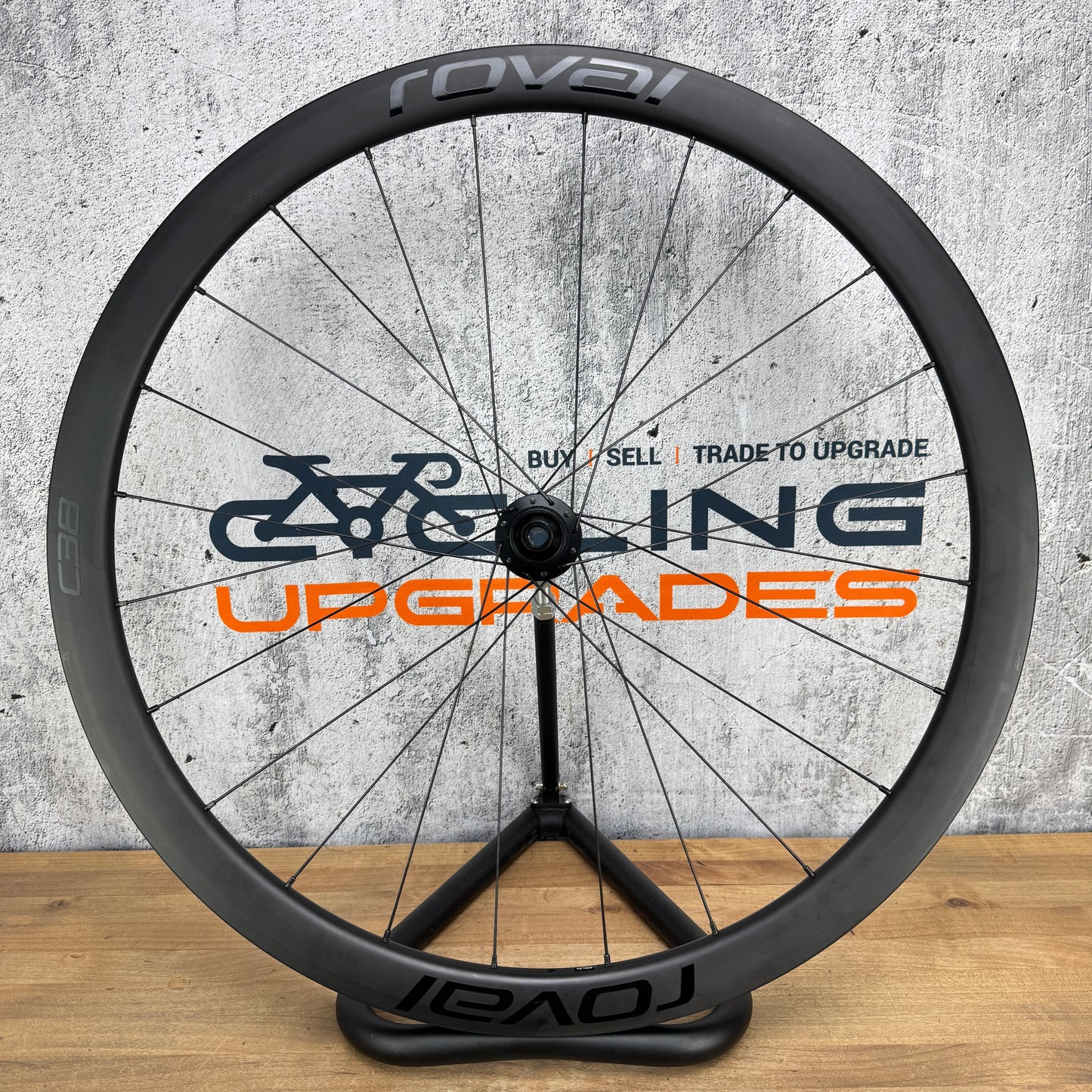 Low Mile! Roval C38 Carbon Disc Tubeless DT Swiss 350 Gravel Wheelset 700c 1549g