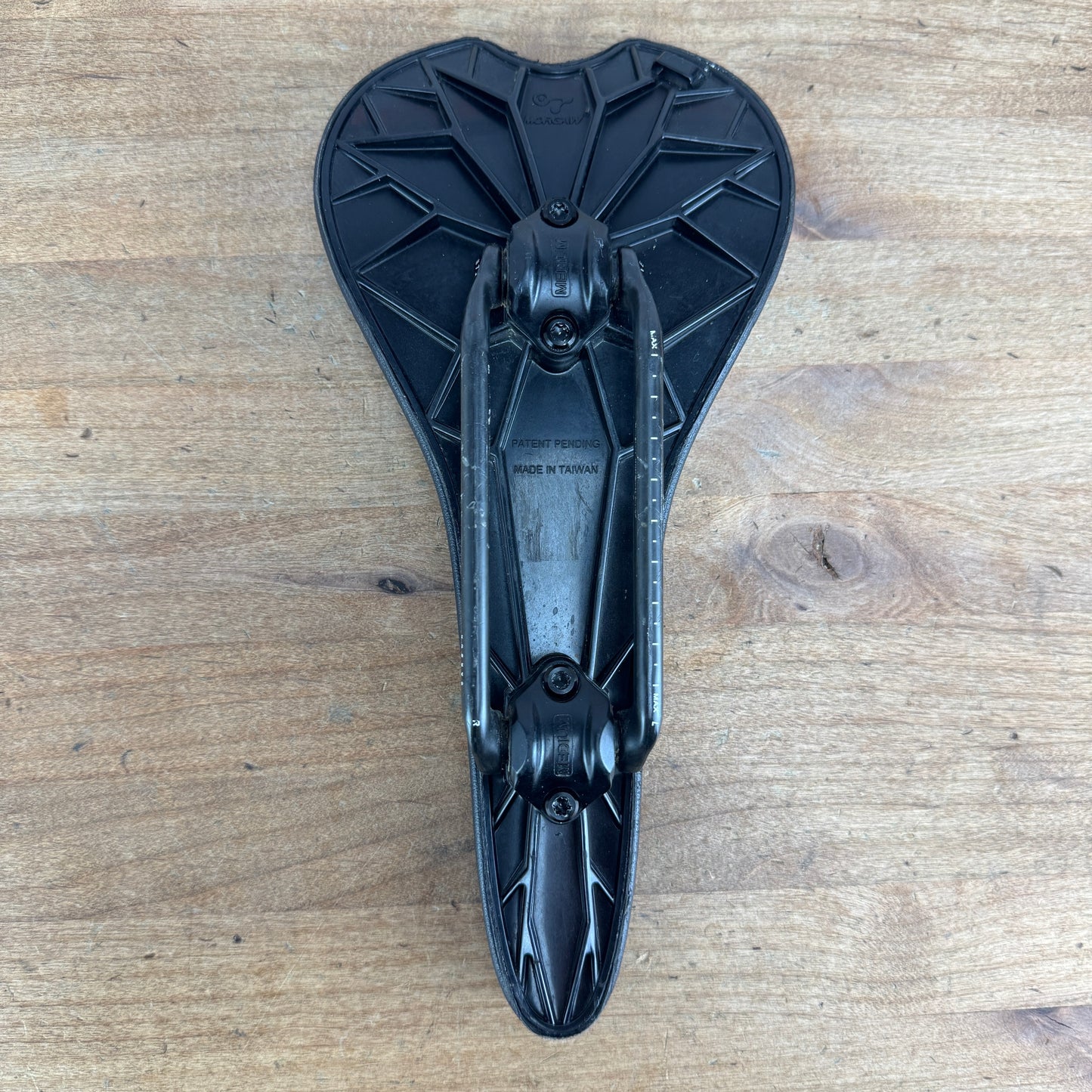 Low Mile! Morgaw Forage Evo 130mm 7x9mm Carbon Rails Bike Saddle 199g