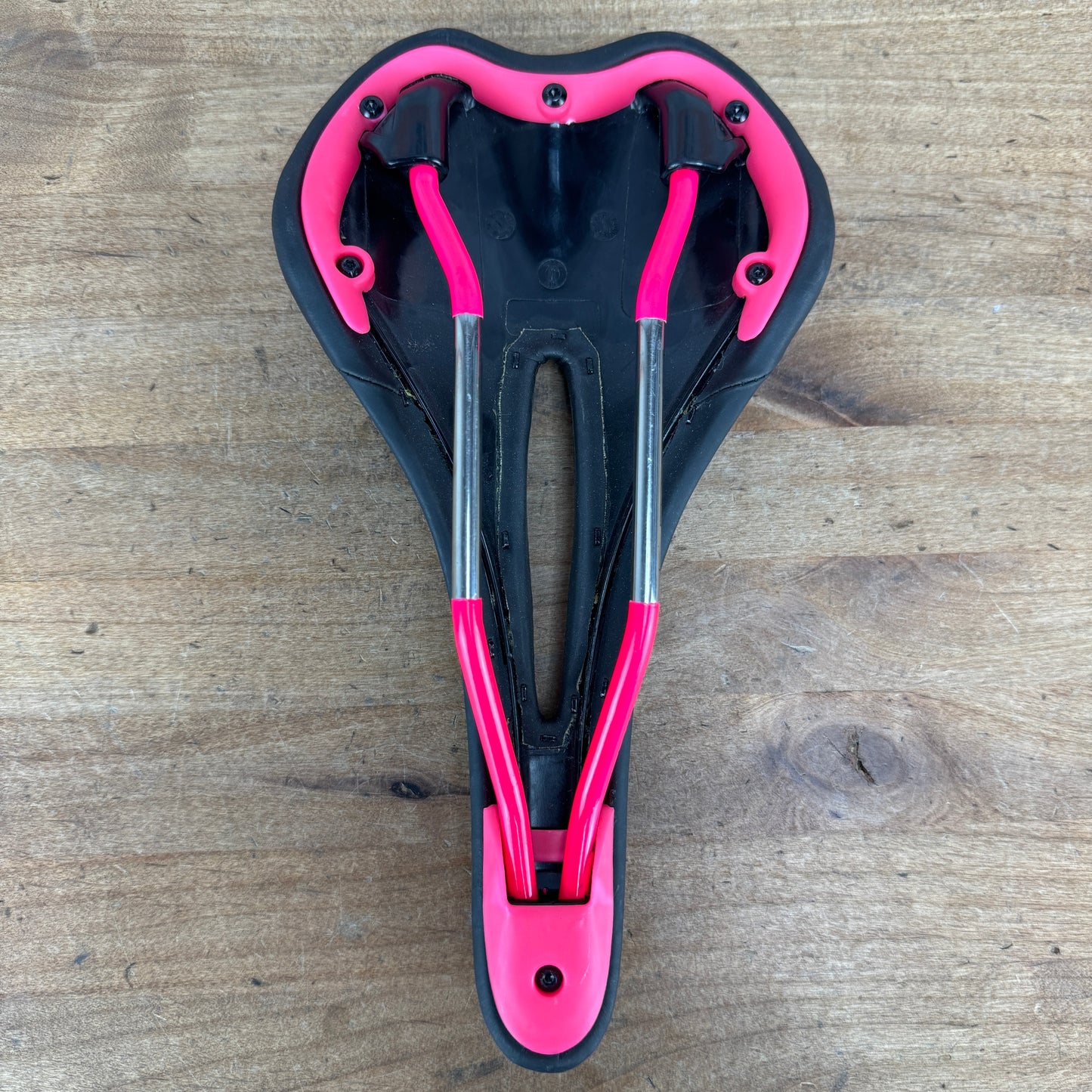SDG Allure Ti Womens 143mm 7x7mm Titanium Rails Pink Bike Saddle 259g