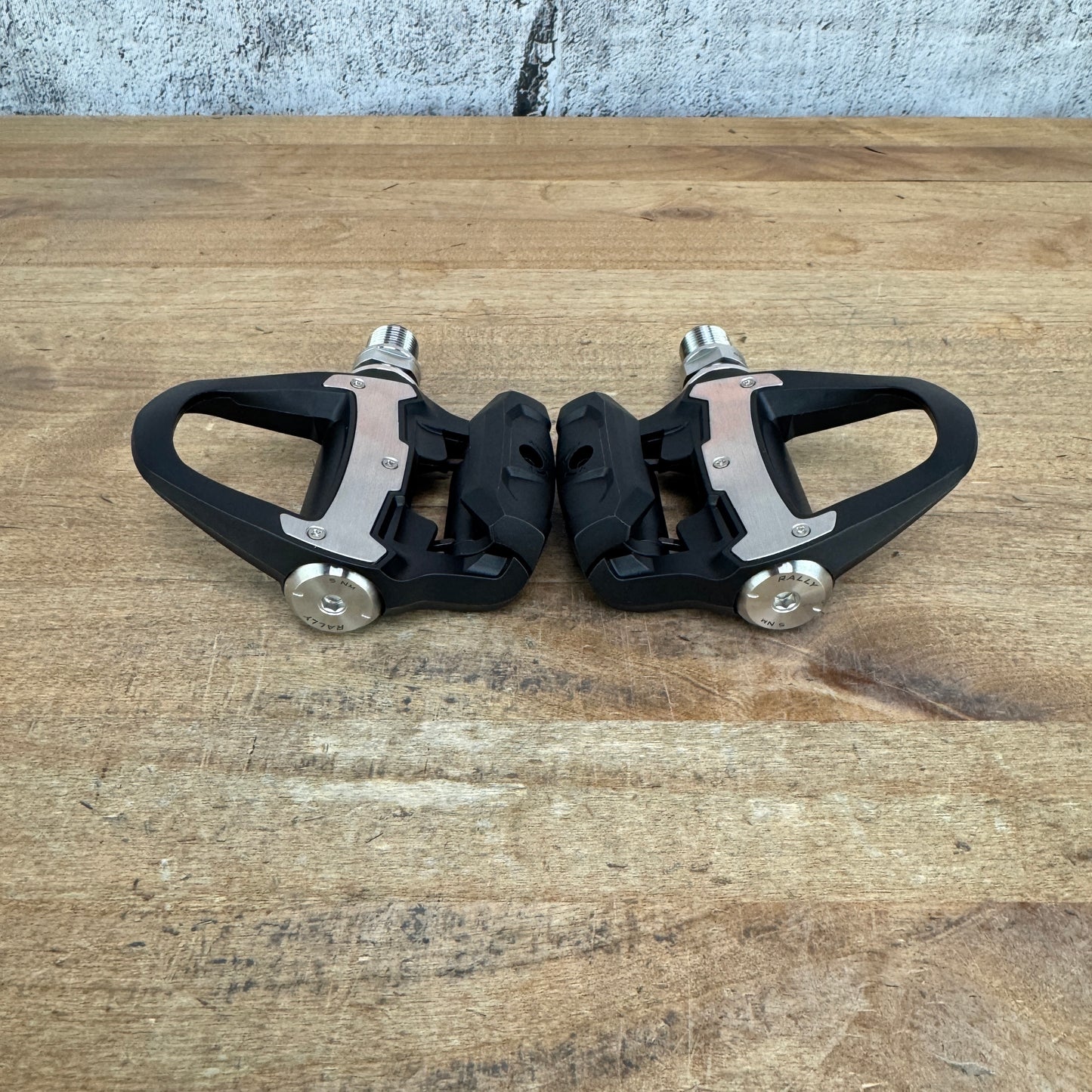 New! Garmin Rally RS200 Dual-Sided Power Meter SPD-SL Pedals w/Cleats MSRP $1000