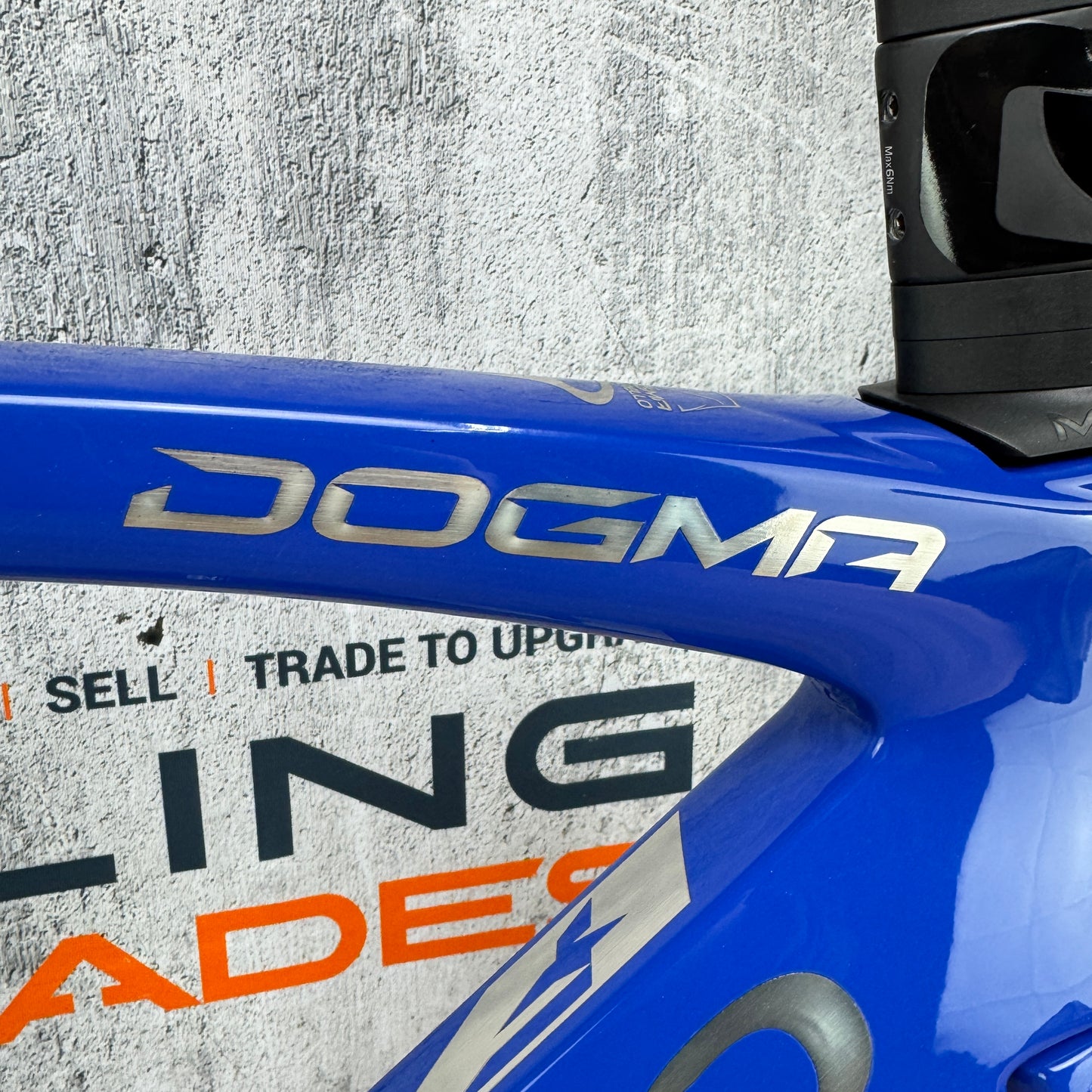 2022 Pinarello Dogma F Size 51.5 Carbon Disc Brake Frameset 700c Blue 2208g