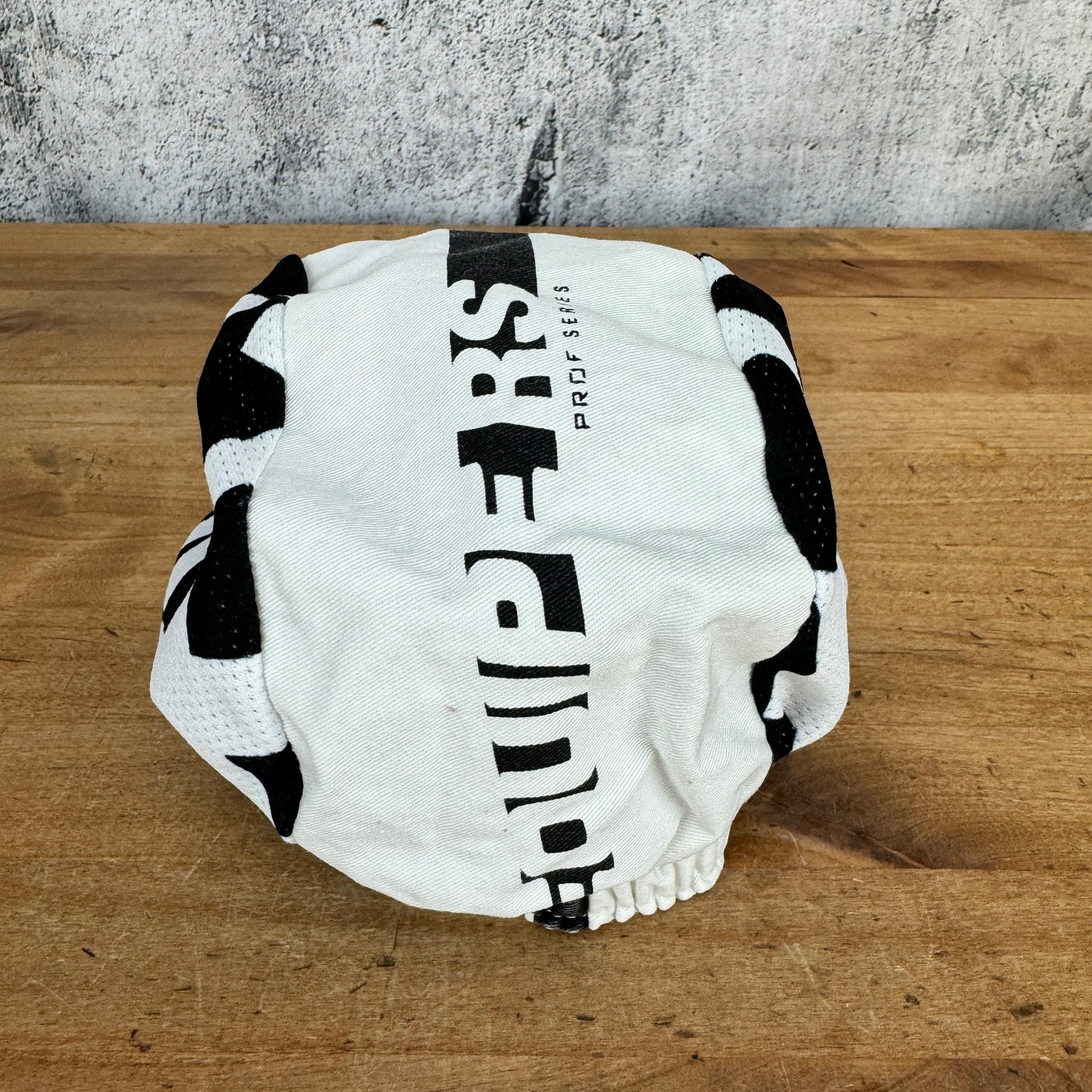 Assos Equipe RS Pro F Series White/Black Cycling Cap 35g