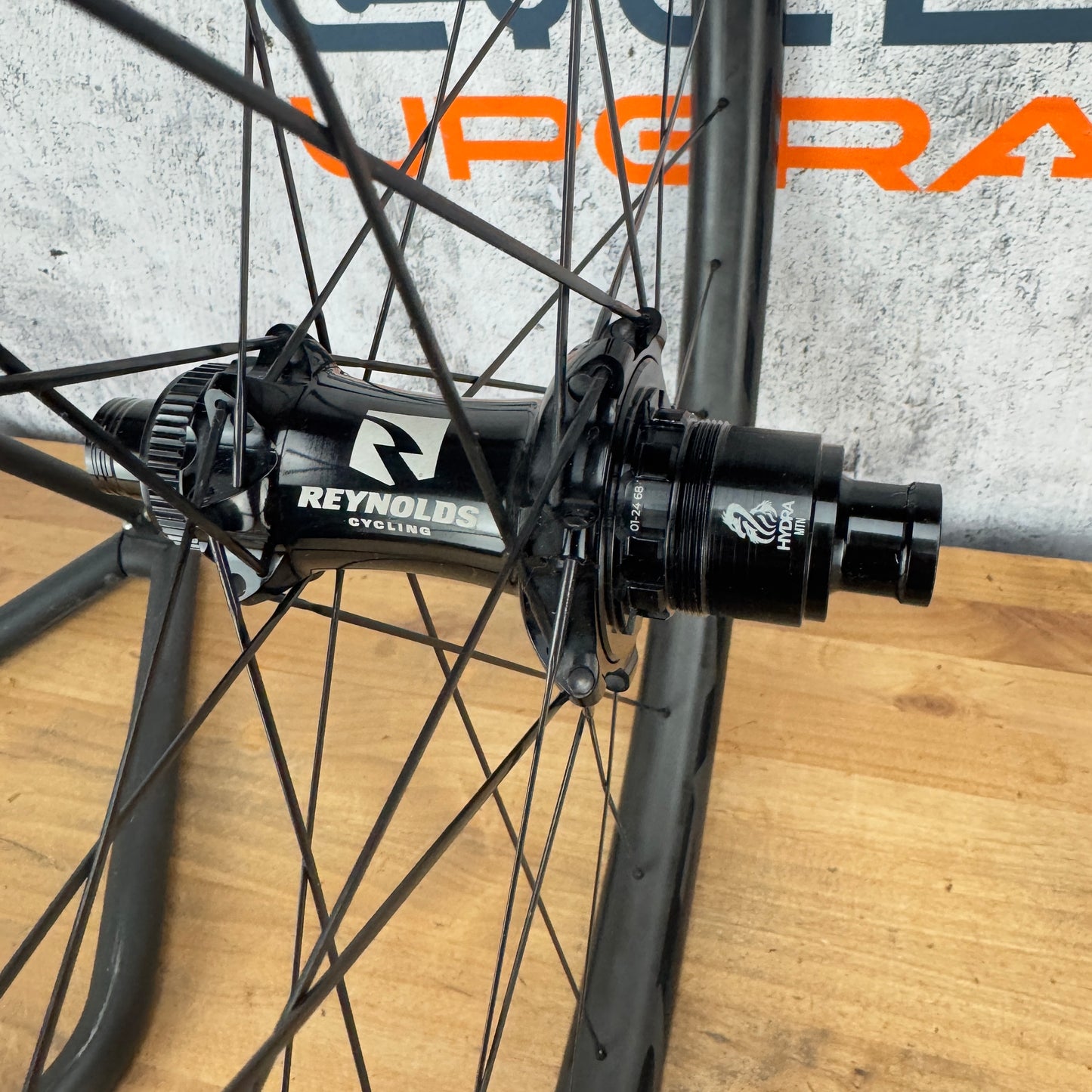 Low Mile! Reynolds Blacklabel 329 Trail Pro 29" Carbon Boost I9 Hydra Wheelset