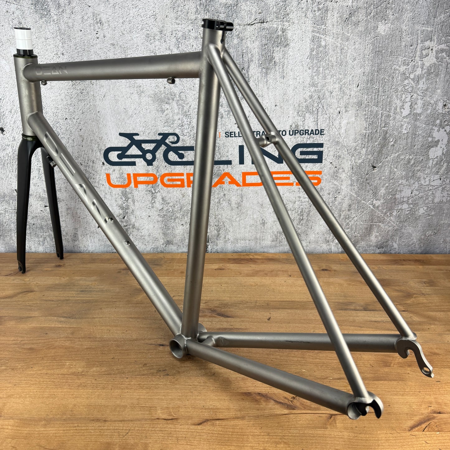 Low Mile! 2023 Dean El Vado 57.5cm Rim Brake Titanium Frameset 700c 2237g