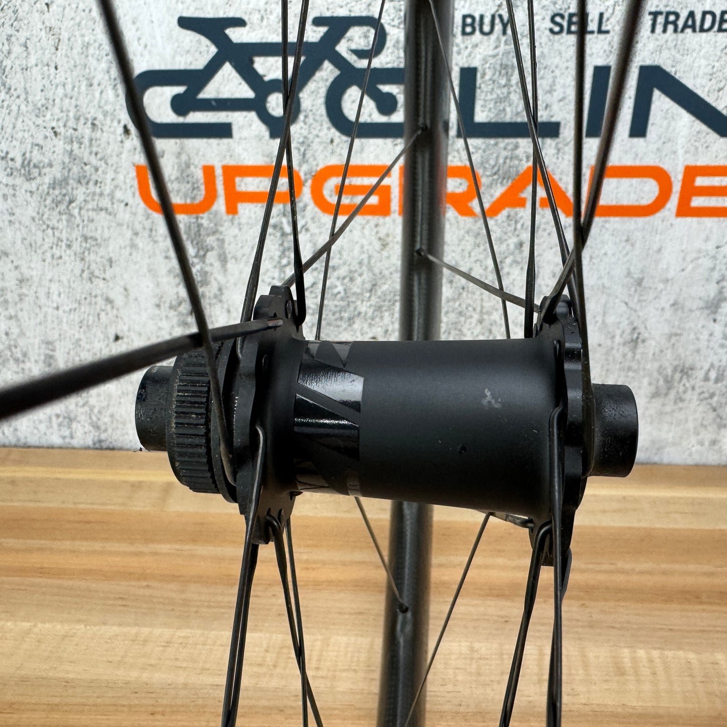Low Mile! Zipp 454 NSW Carbon Tubeless Hookless Disc Wheelset 700c 1394g
