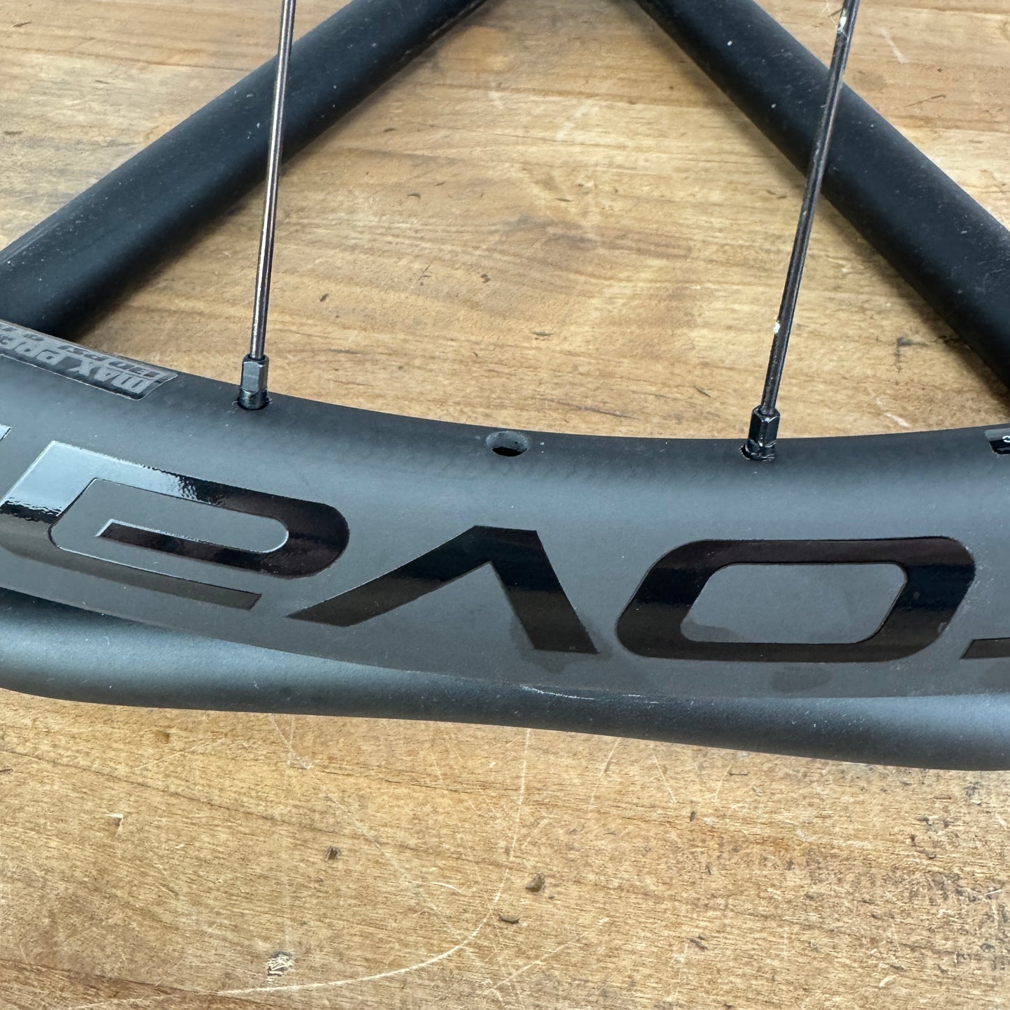 New! Roval Rapide C38 Carbon Tubeless Disc Wheelset 700c DT 370 Hubs 1596g