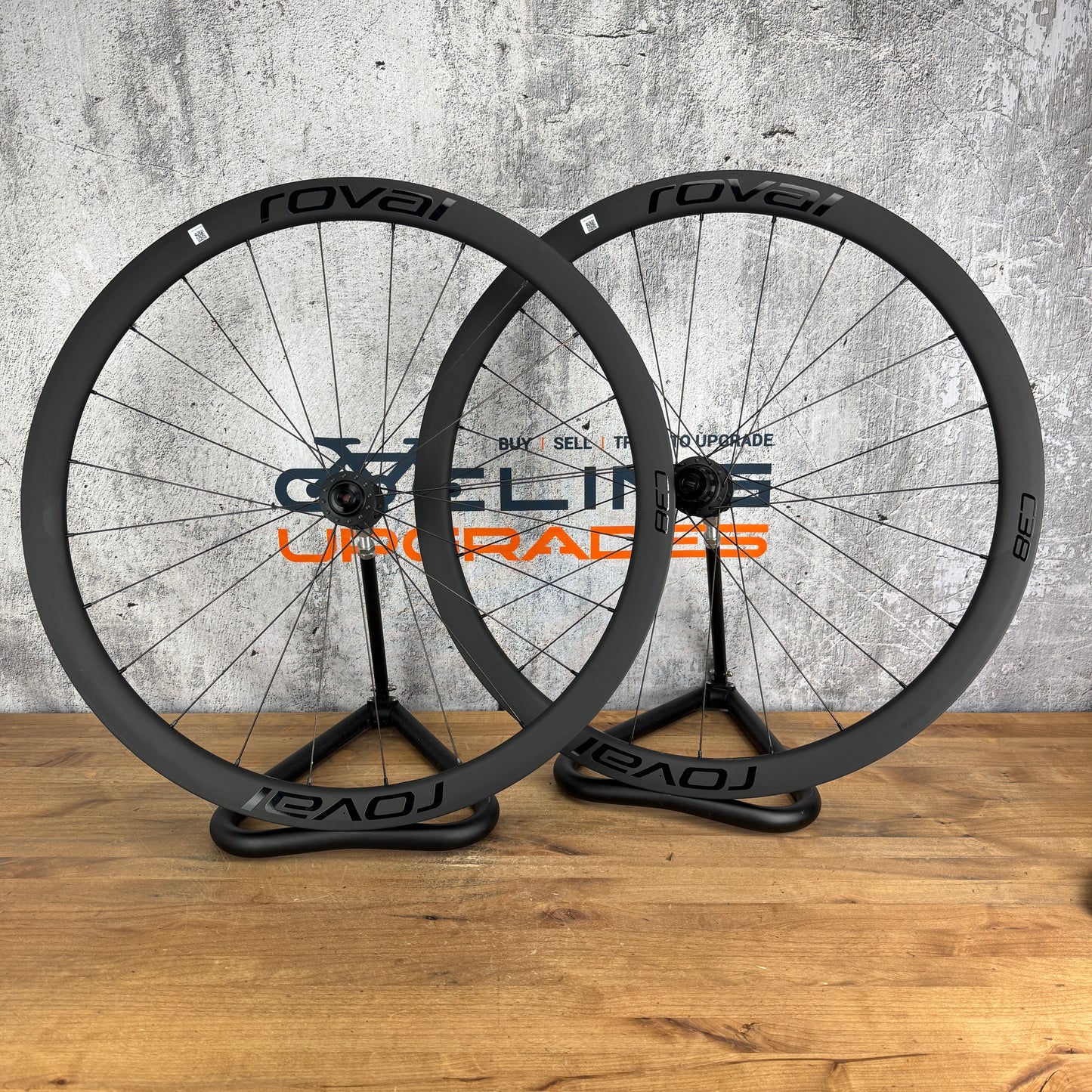 New! Roval Rapide C38 Carbon Tubeless Disc Wheelset 700c DT 370 Hubs 1596g