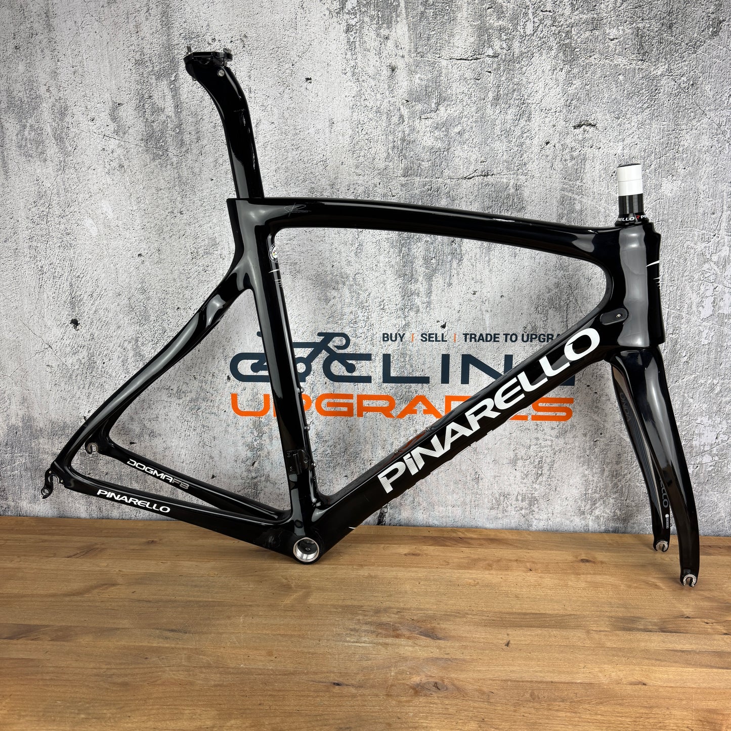 Pinarello Dogma F8 57.5cm Rim Brake Carbon Bike Frameset 700c 1846g