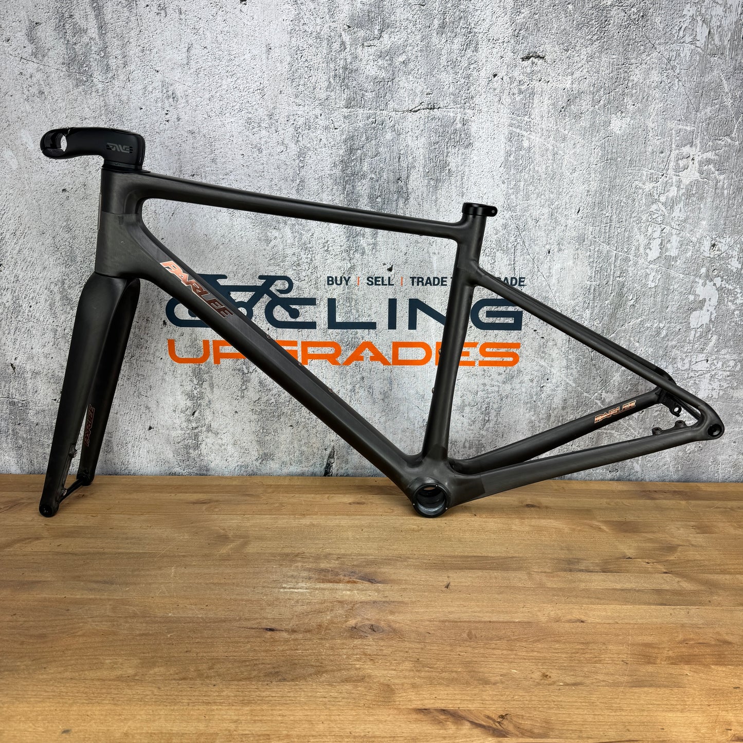 2024 PARLEE Ouray Small Carbon UDH Disc Brake Frameset 700c + ENVE In-Route 1678g