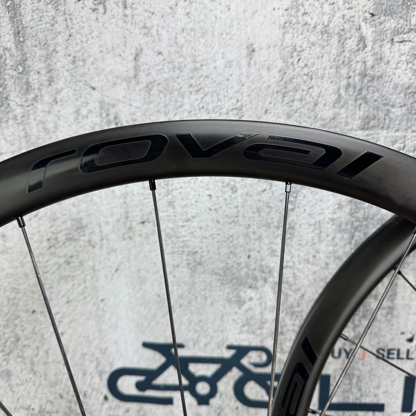 Roval Terra CLX II Carbon Tubeless Disc Gravel Wheelset 700c DT 180 Hubs 1268g