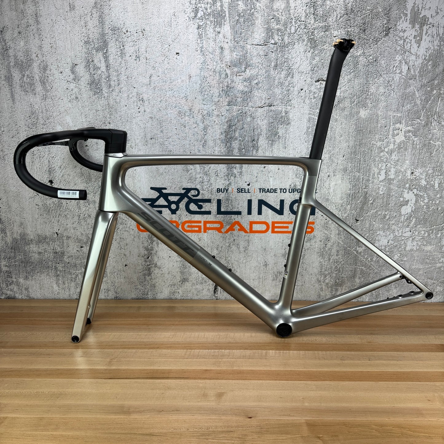 2026 Scott Addict RC Ultimate HMX SL 56cm Carbon Disc Frameset Chrome Silver