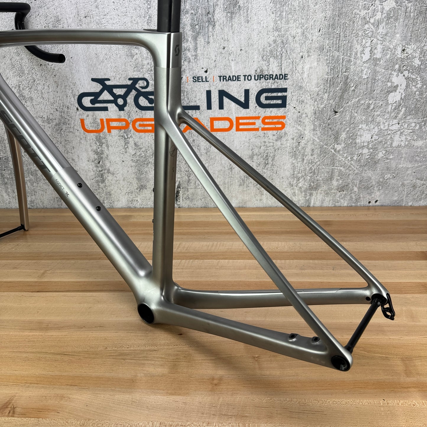 2026 Scott Addict RC Ultimate HMX SL 56cm Carbon Disc Frameset Chrome Silver
