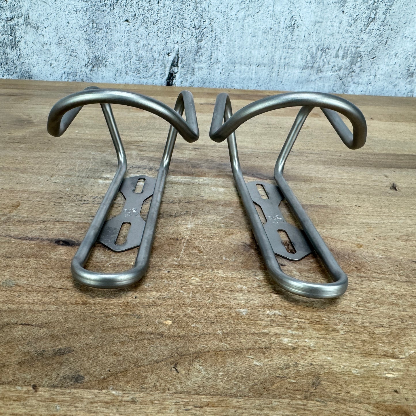Pair Moots Titanium Bike Water Bottle Cages 64g