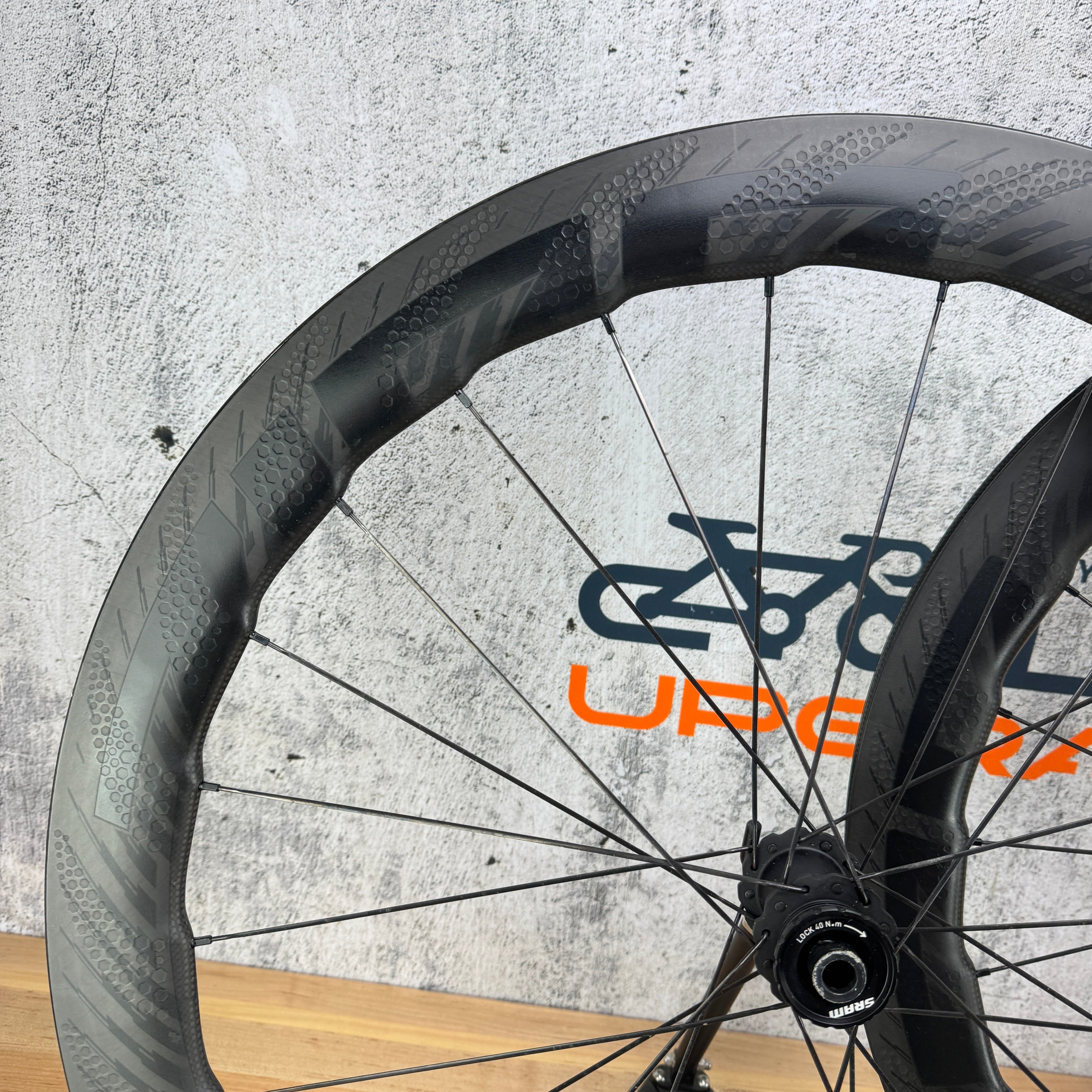 Zipp 454 NSW Cognition Carbon Tubeless Hookless Disc Wheelset 700c